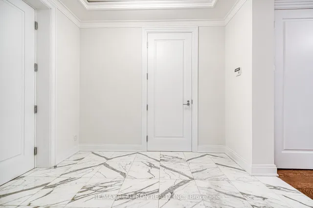 Additional property image - 206 Bloor St Unit 801
