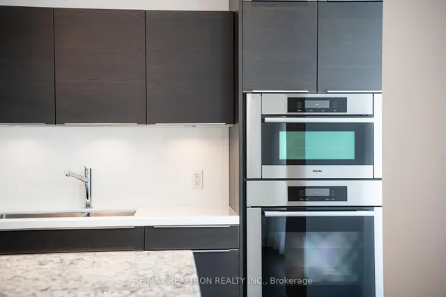 Additional property image - 206 Bloor St Unit 801