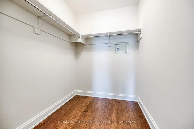 Additional property image - 206 Bloor St Unit 801