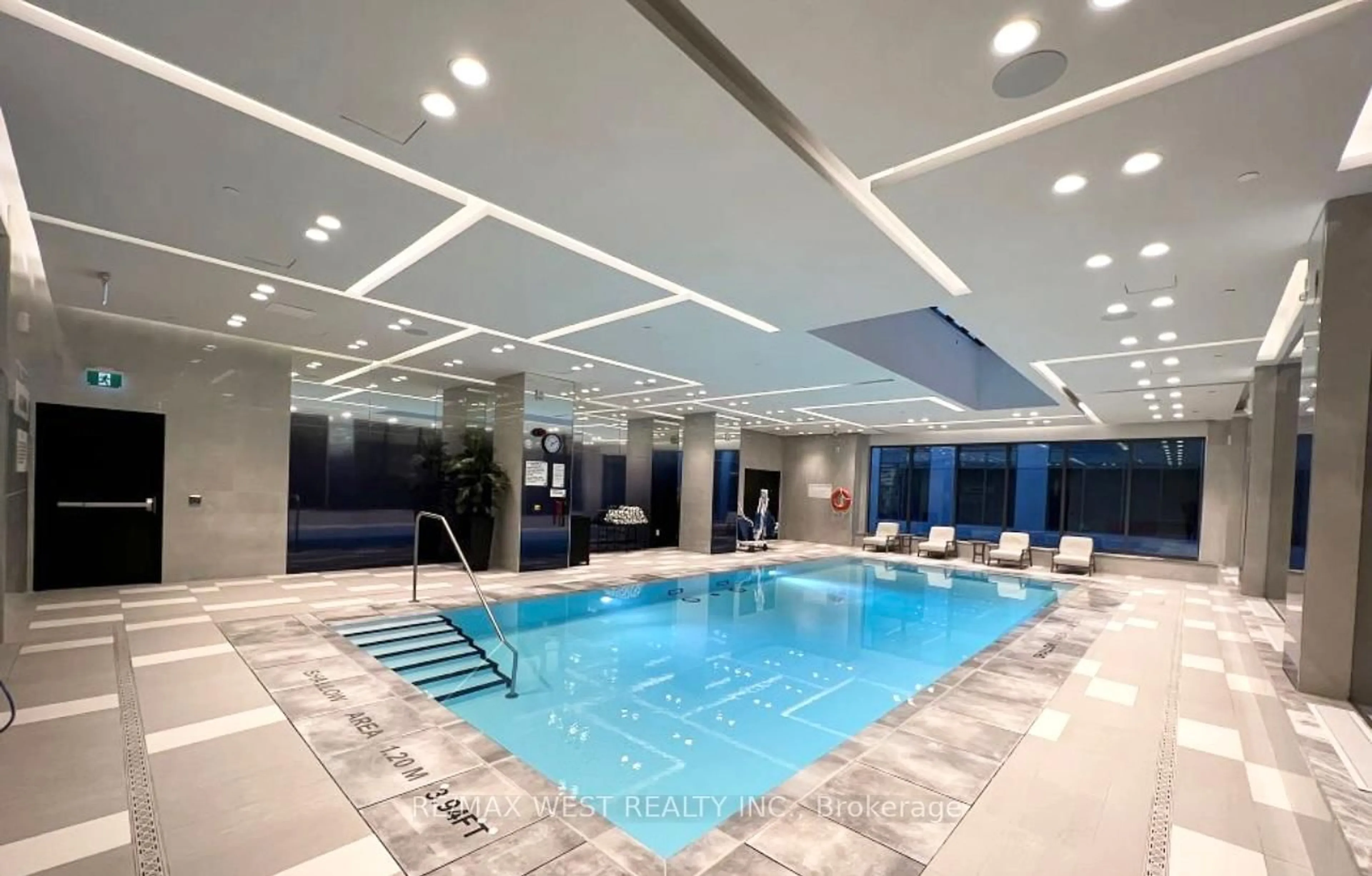 Pool for 395 Bloor St #5507, Toronto Ontario M4W 1H7