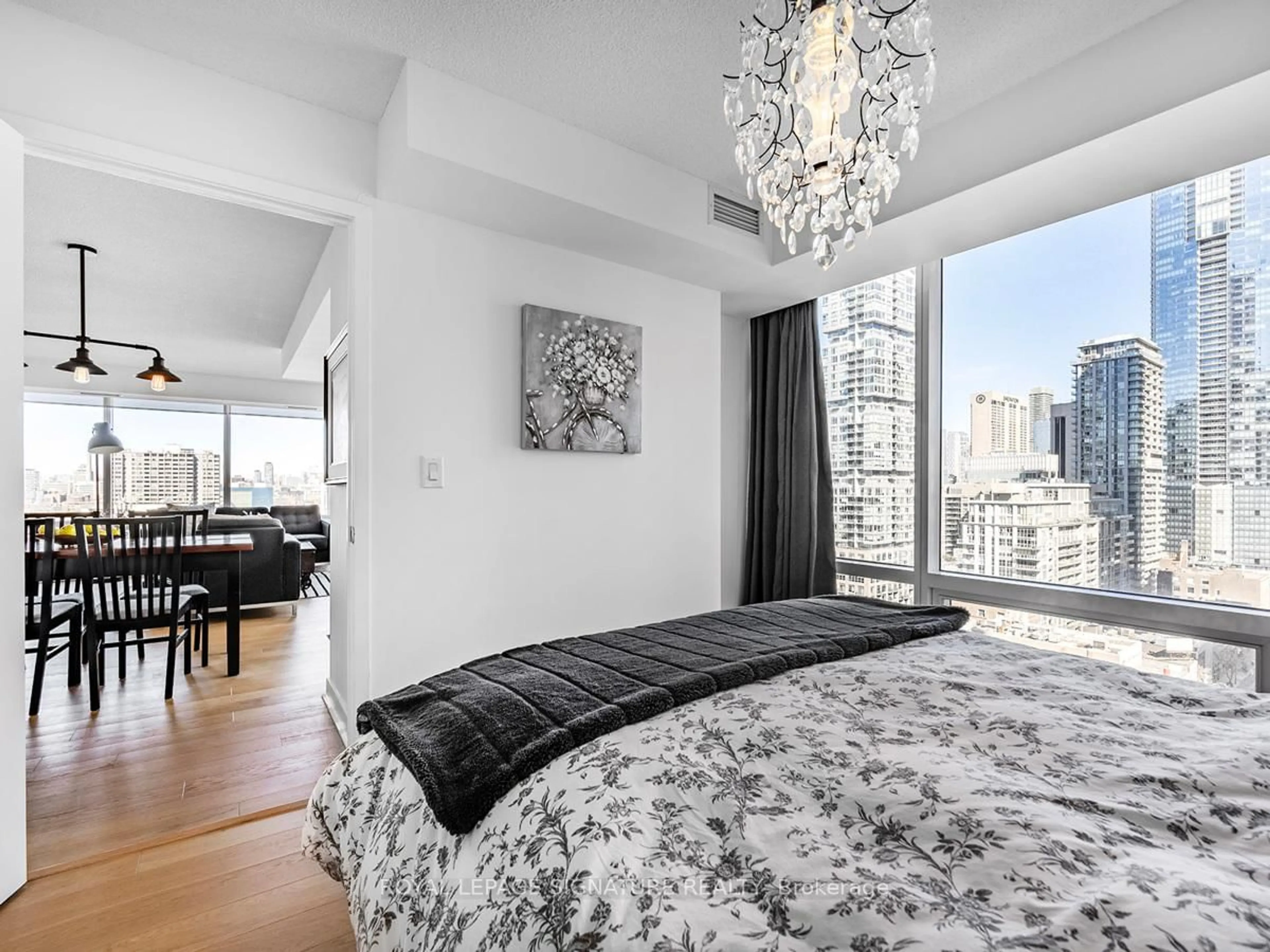 Bedroom with bed, unknown for 295 Adelaide St #1804, Toronto Ontario M5V 0L4