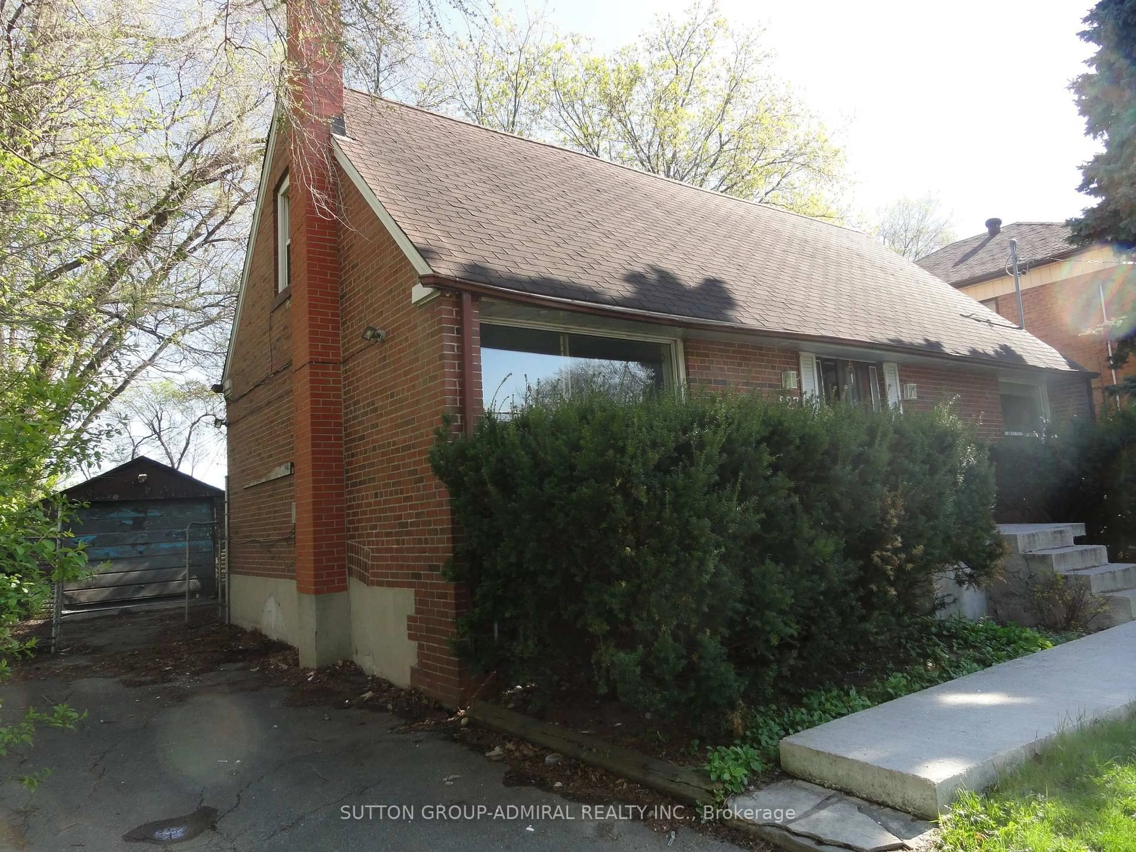 Home with brick exterior material, street for 227 Glendora Ave, Toronto Ontario M2N 2W6