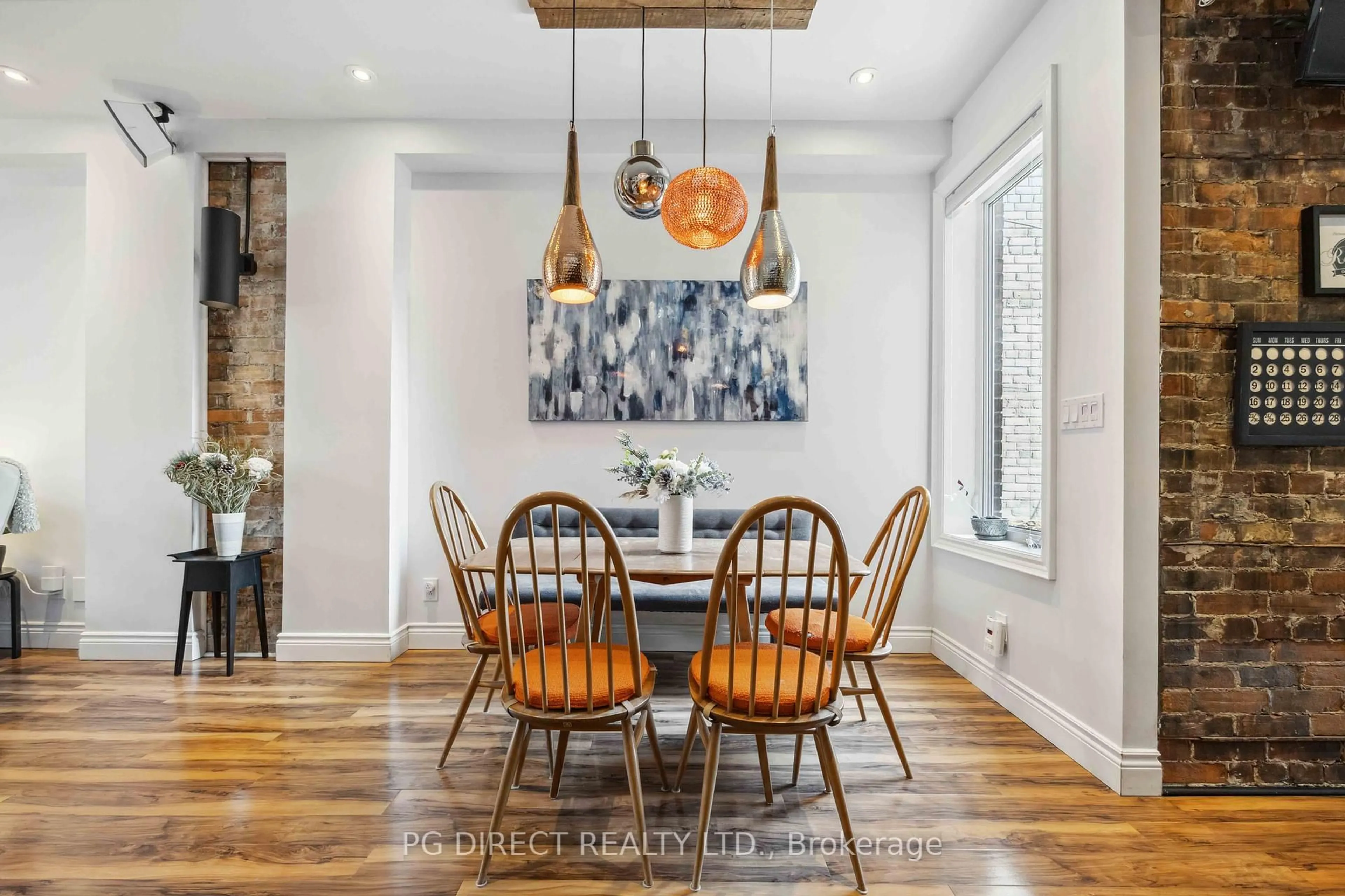 Dining room, unknown for 951 Dundas St, Toronto Ontario M6J 1W4