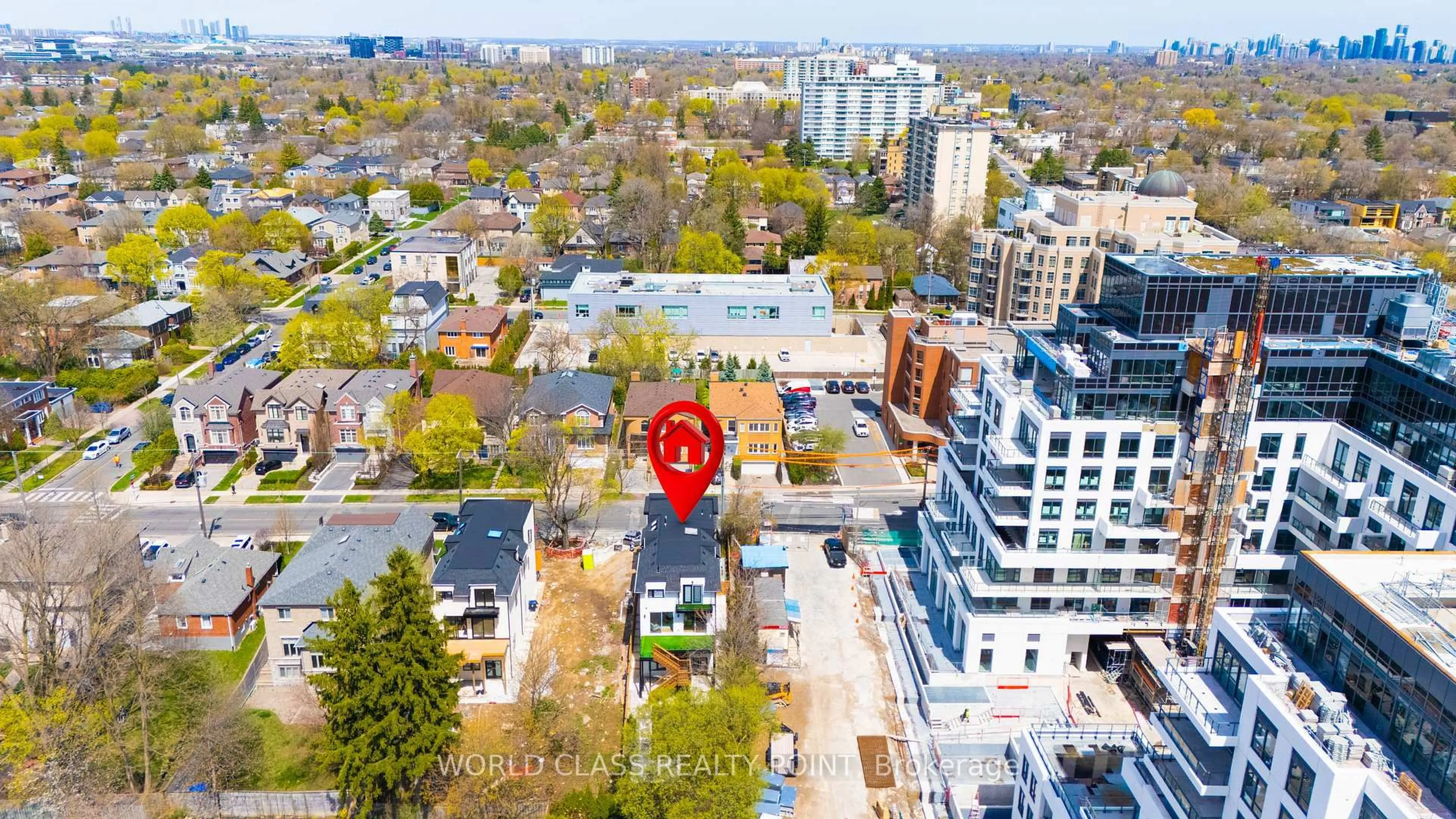 A pic from outside/outdoor area/front of a property/back of a property/a pic from drone, city buildings view from balcony for 517 Glencairn Ave, Toronto Ontario M6B 1Z2