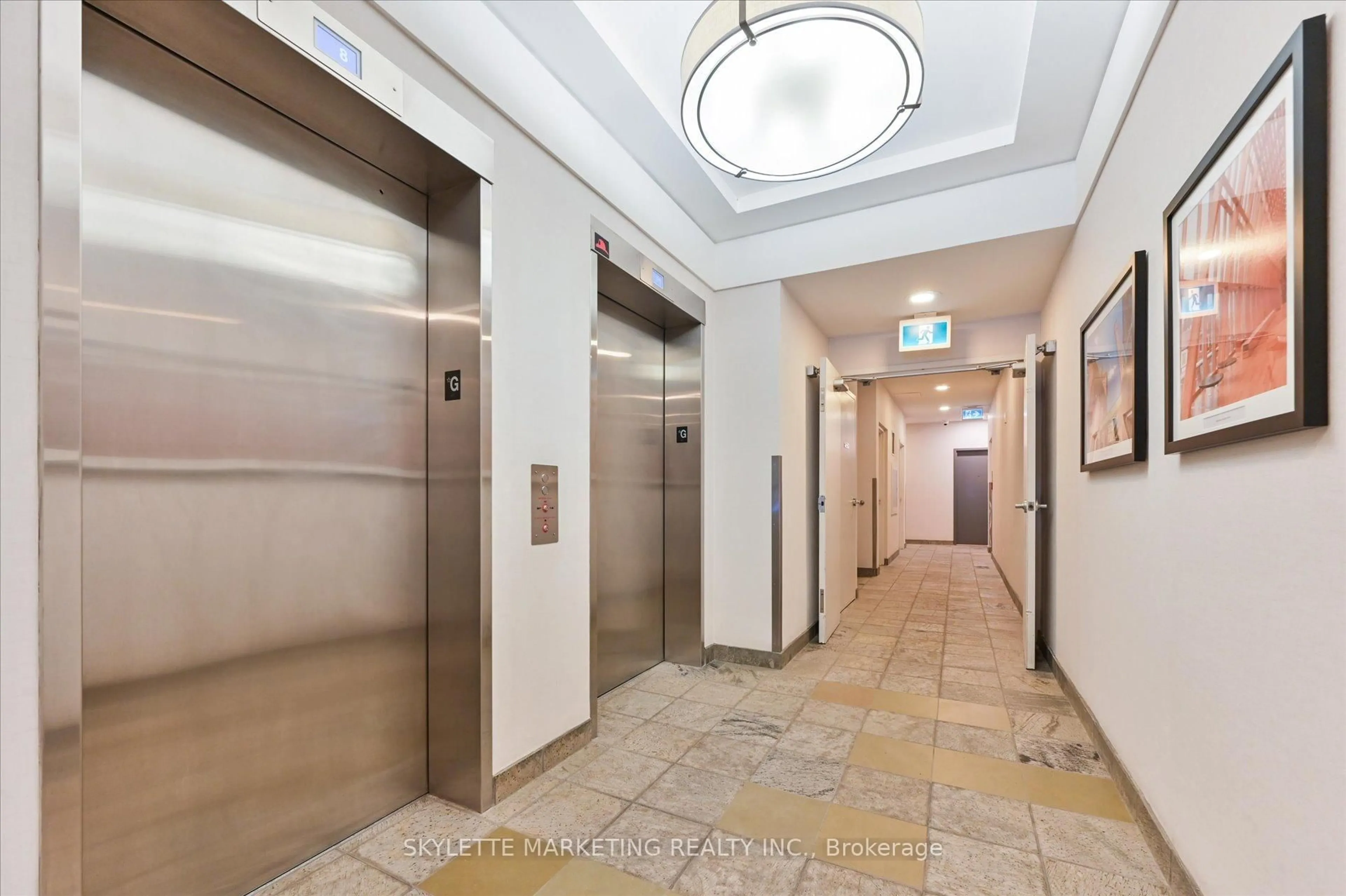 Indoor foyer for 119 Merton St #416, Toronto Ontario M4S 3G5