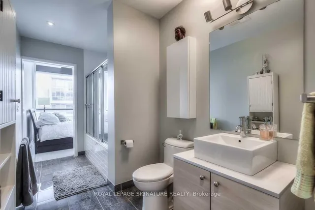 Additional property image - 60 Bathurst St Unit 909
