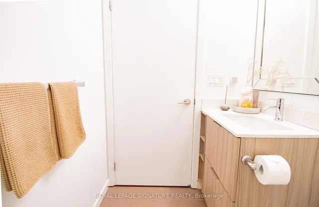 Additional property image - 50 Forest Manor Rd Unit 808