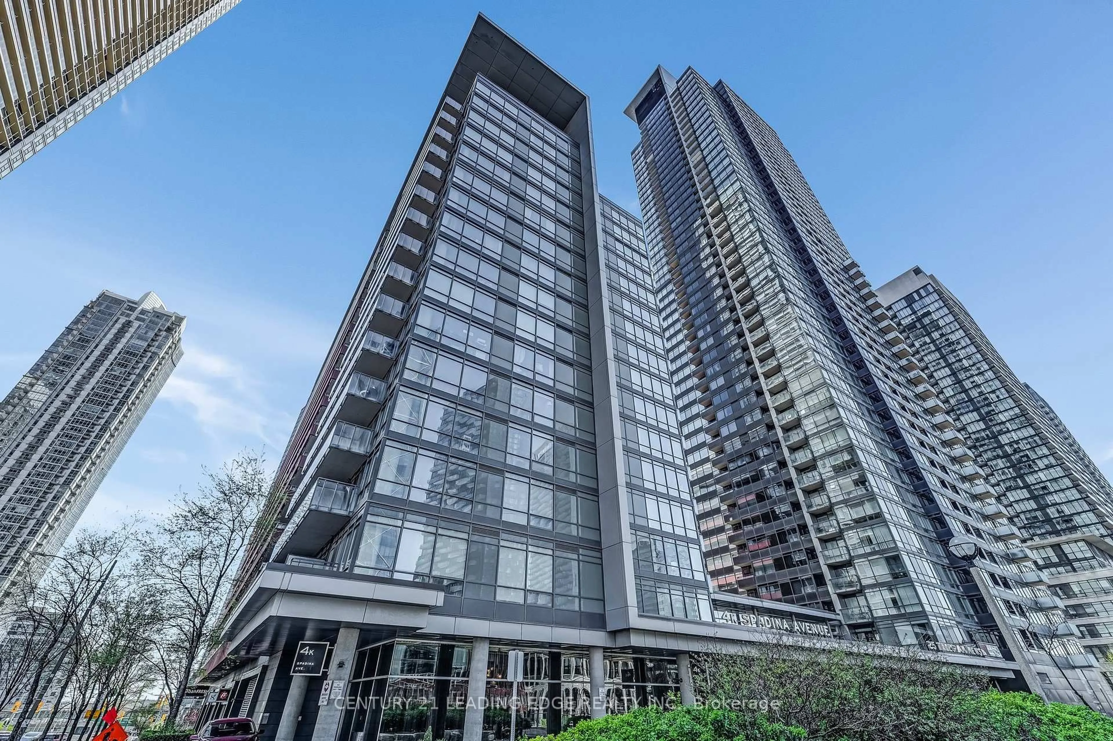 Indoor foyer for 4K Spadina Ave #1523, Toronto Ontario M5V 3Y9