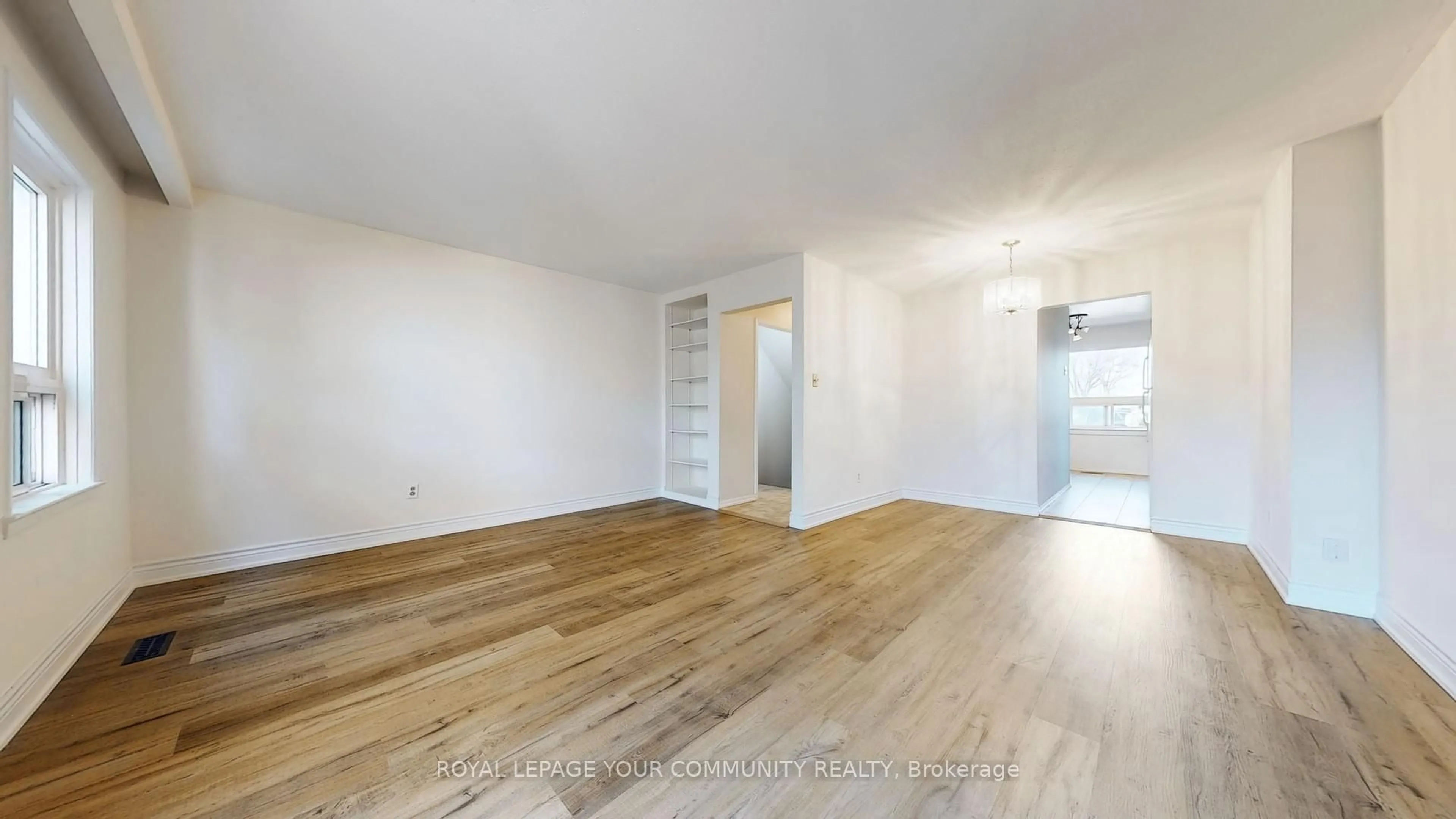 A pic of a room for 551 Steeles Ave #35, Toronto Ontario M2M 3Y1