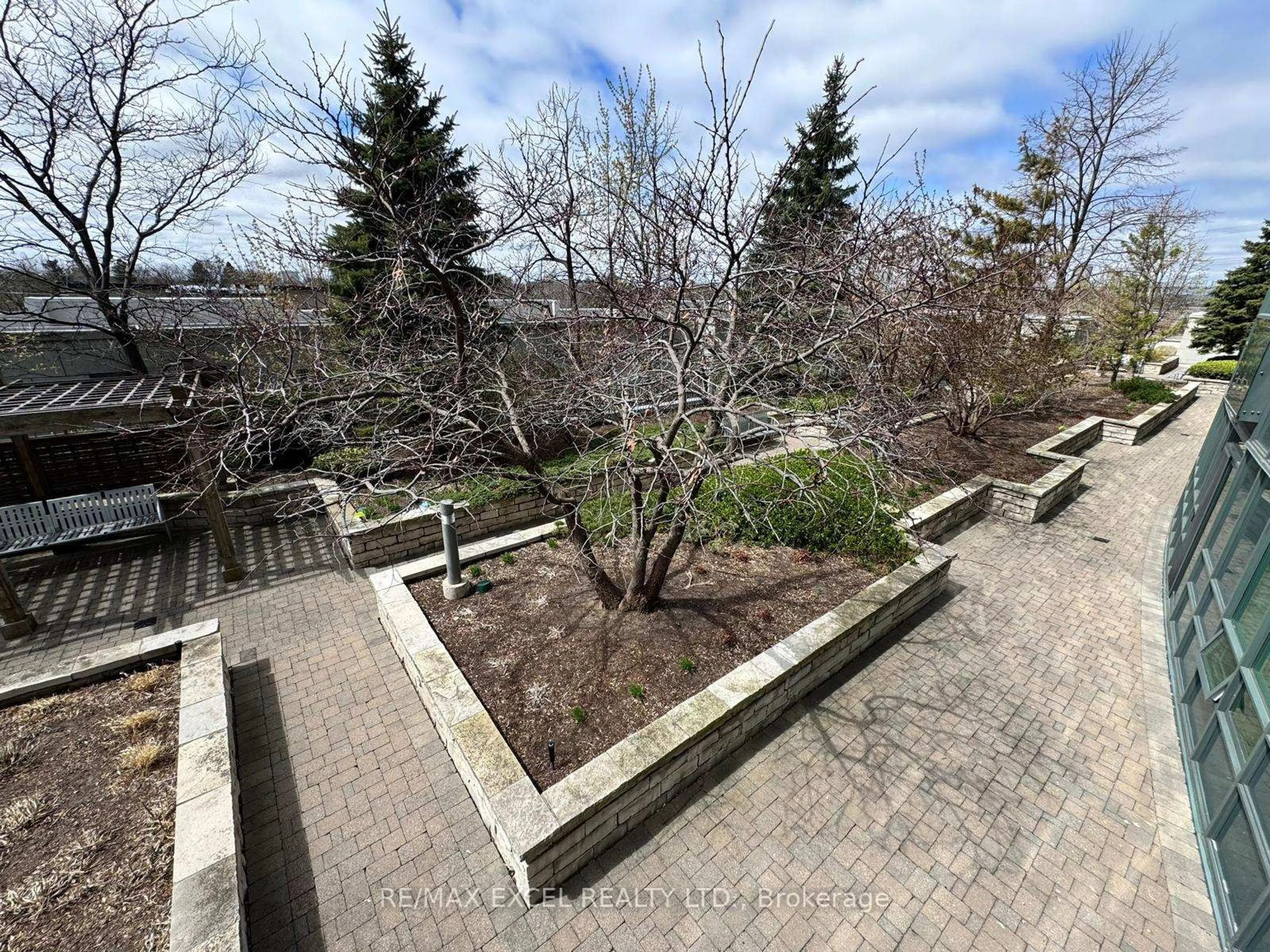 Patio, unknown for 25 Greenview Ave #428, Toronto Ontario M2M 0A5
