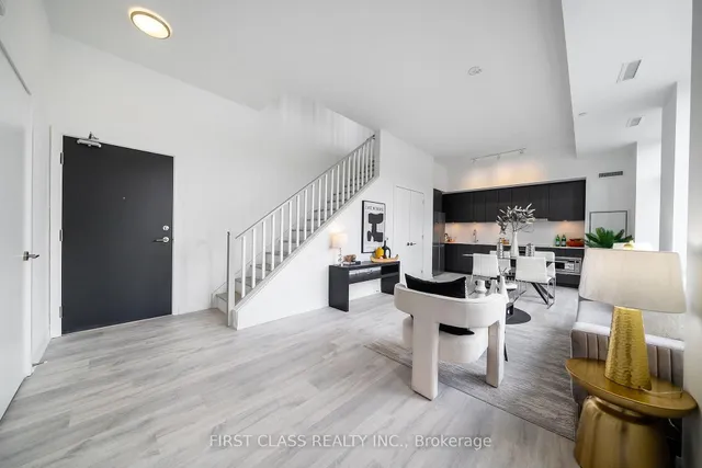 Additional property image - 8 Olympic Gdn Dr Unit 28