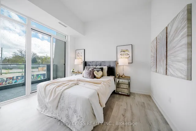 Additional property image - 8 Olympic Gdn Dr Unit 28