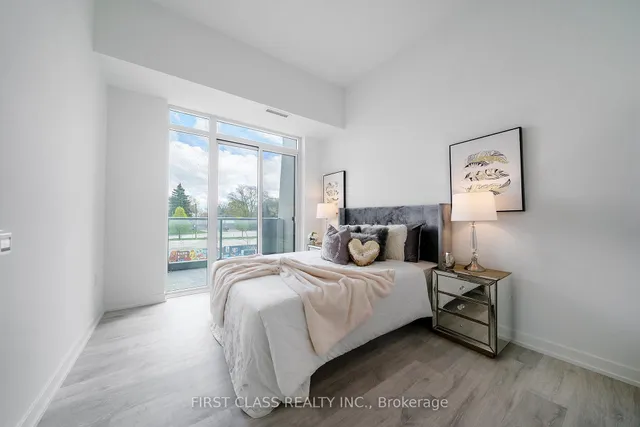 Additional property image - 8 Olympic Gdn Dr Unit 28