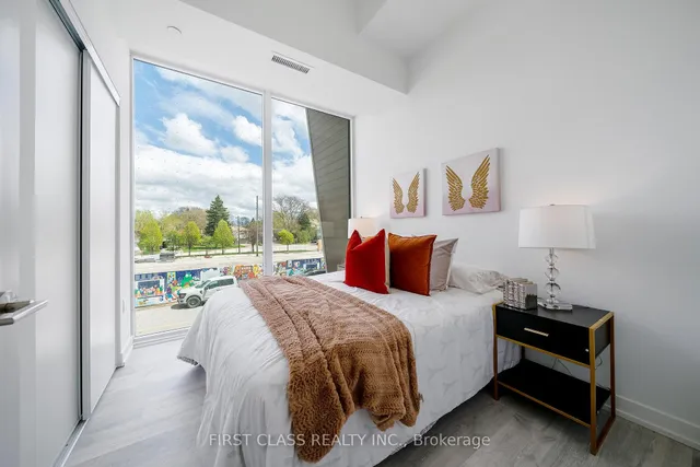 Additional property image - 8 Olympic Gdn Dr Unit 28