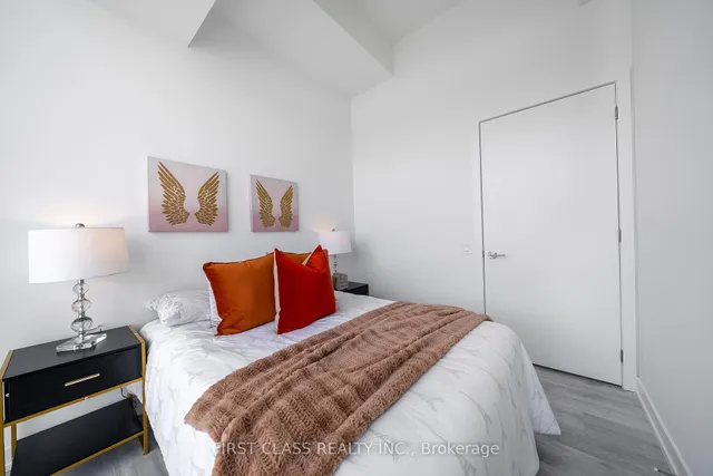 Additional property image - 8 Olympic Gdn Dr Unit 28
