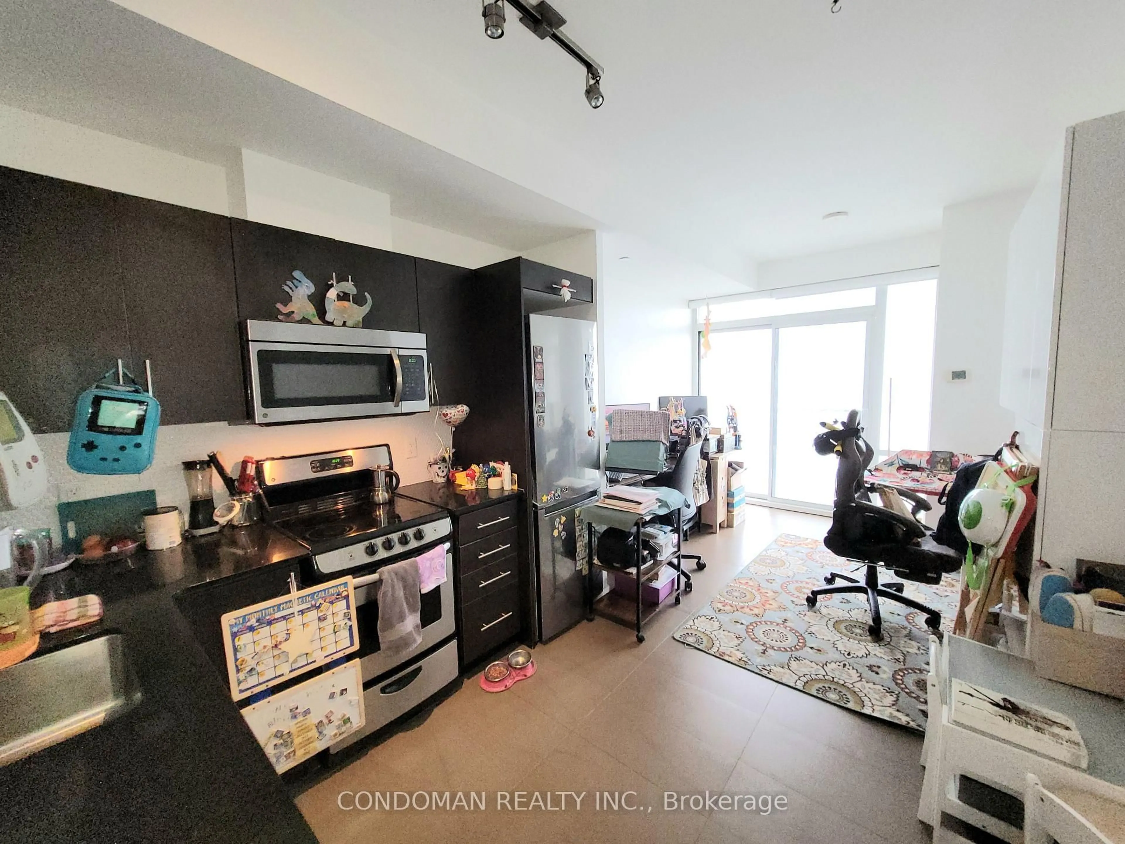 Open concept kitchen, unknown for 170 Fort York Blvd #1205, Toronto Ontario M5V 0E6