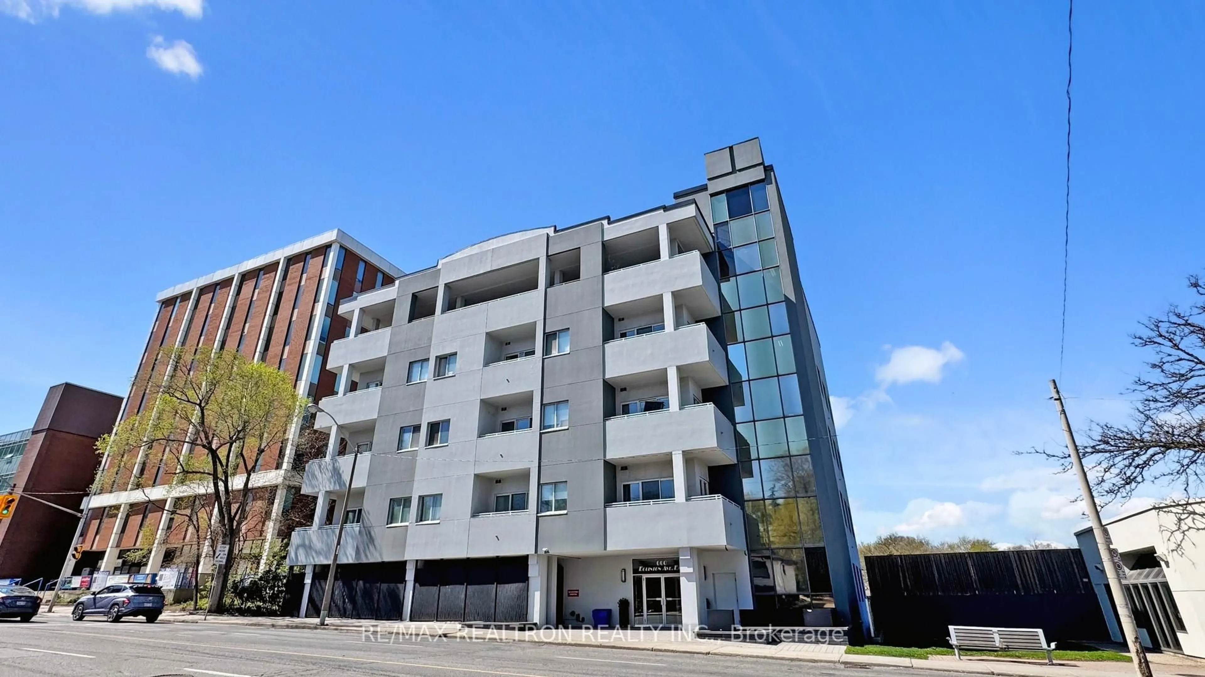 Unknown for 600 Eglinton Ave ##202, Toronto Ontario M4P 1P1