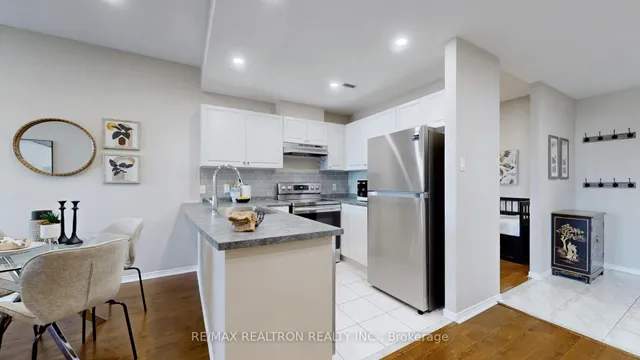 Additional property image - 600 Eglinton Ave Unit #202