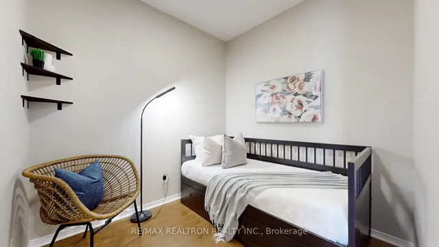 Additional property image - 600 Eglinton Ave Unit #202