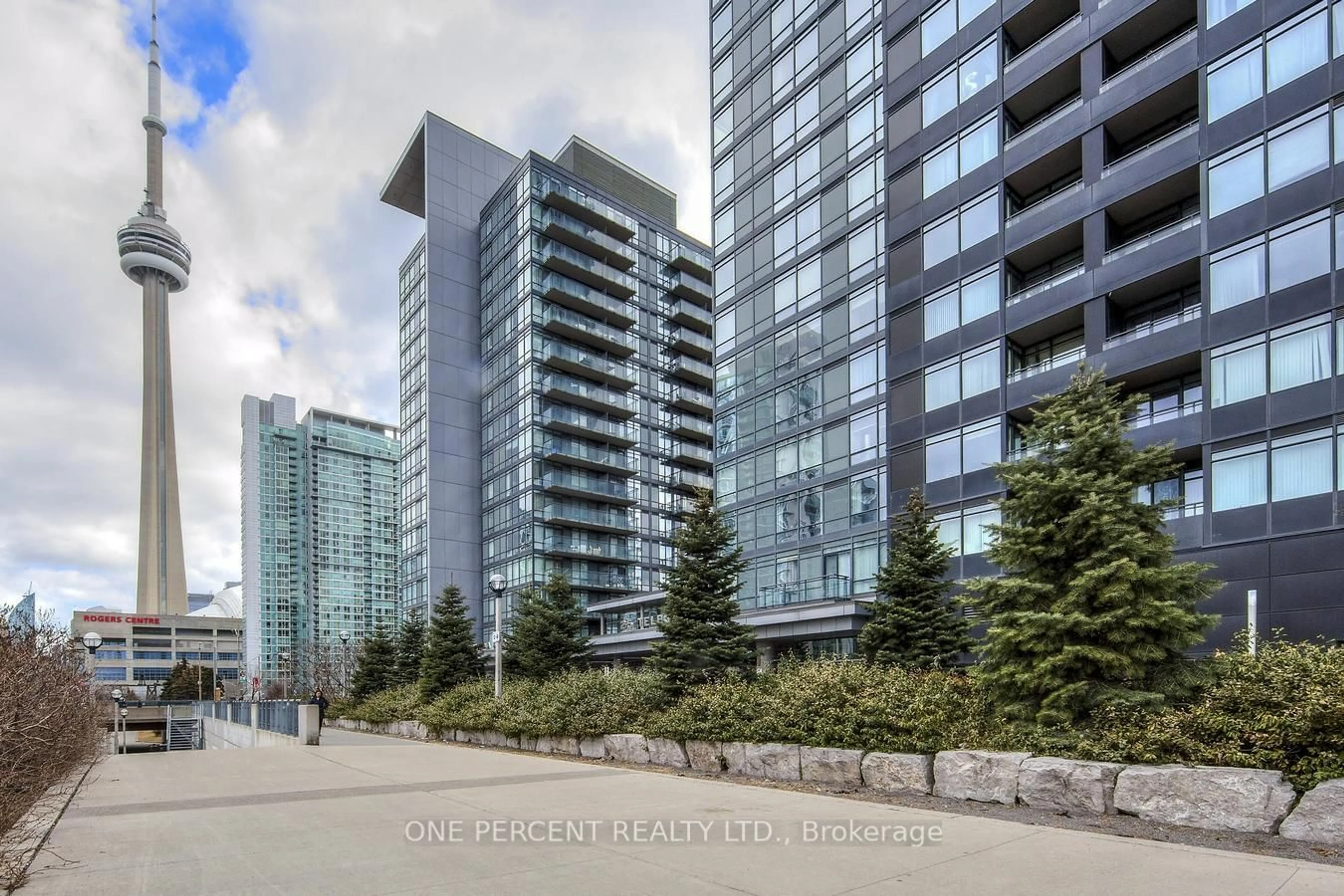 Patio, unknown for 25 Telegram Mews #5007, Toronto Ontario M5V 3Z1