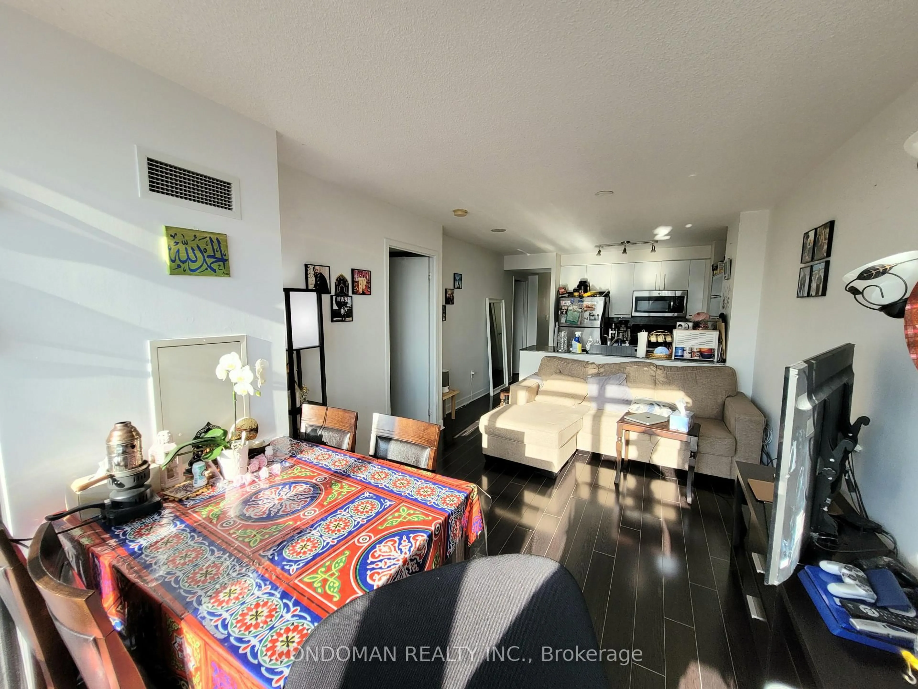 Unknown for 11 Brunel Crt #2902, Toronto Ontario M5V 3Y3