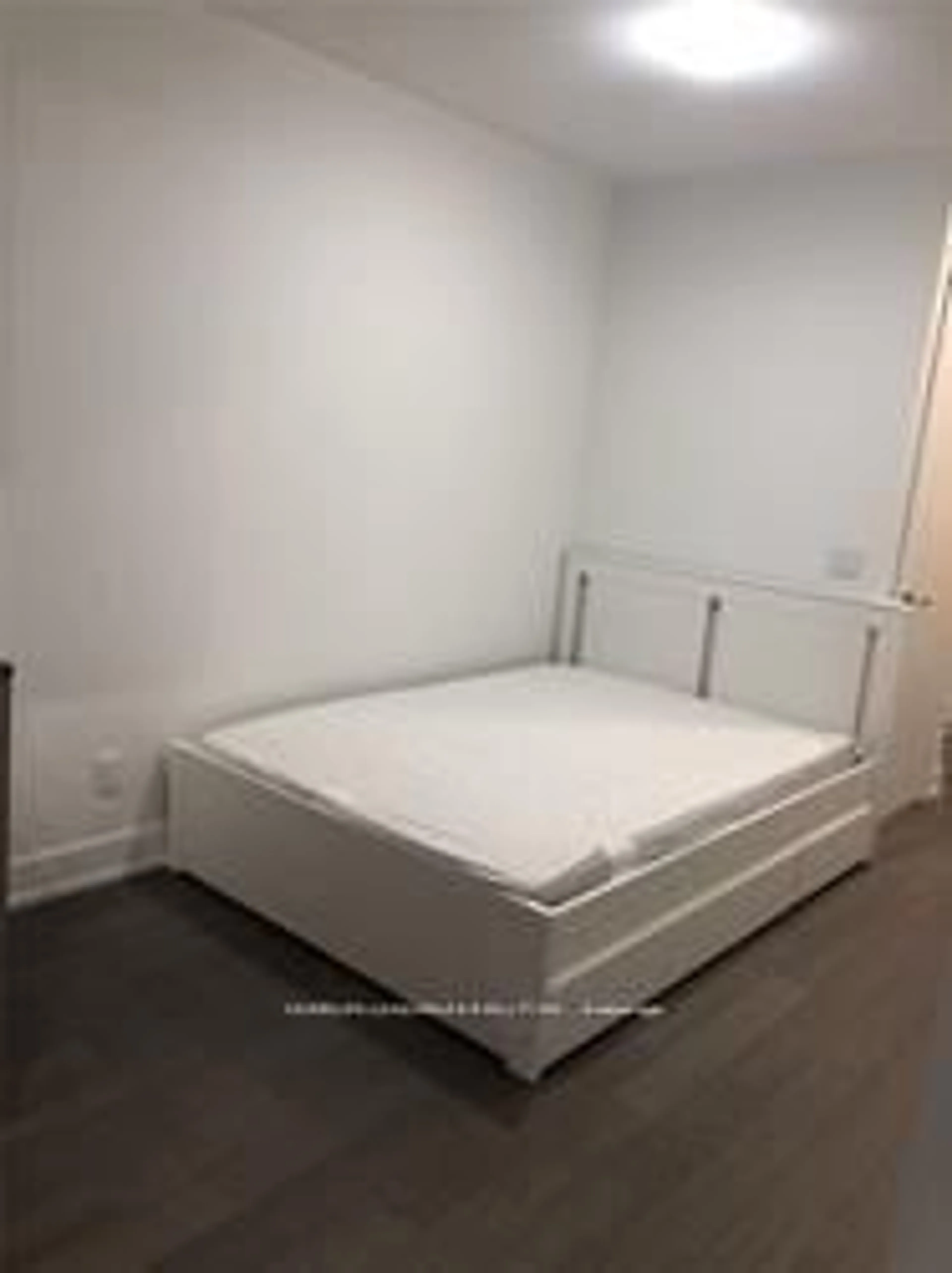 A pic of a room for 7 Grenville St #1008, Toronto Ontario M4Y 0E9