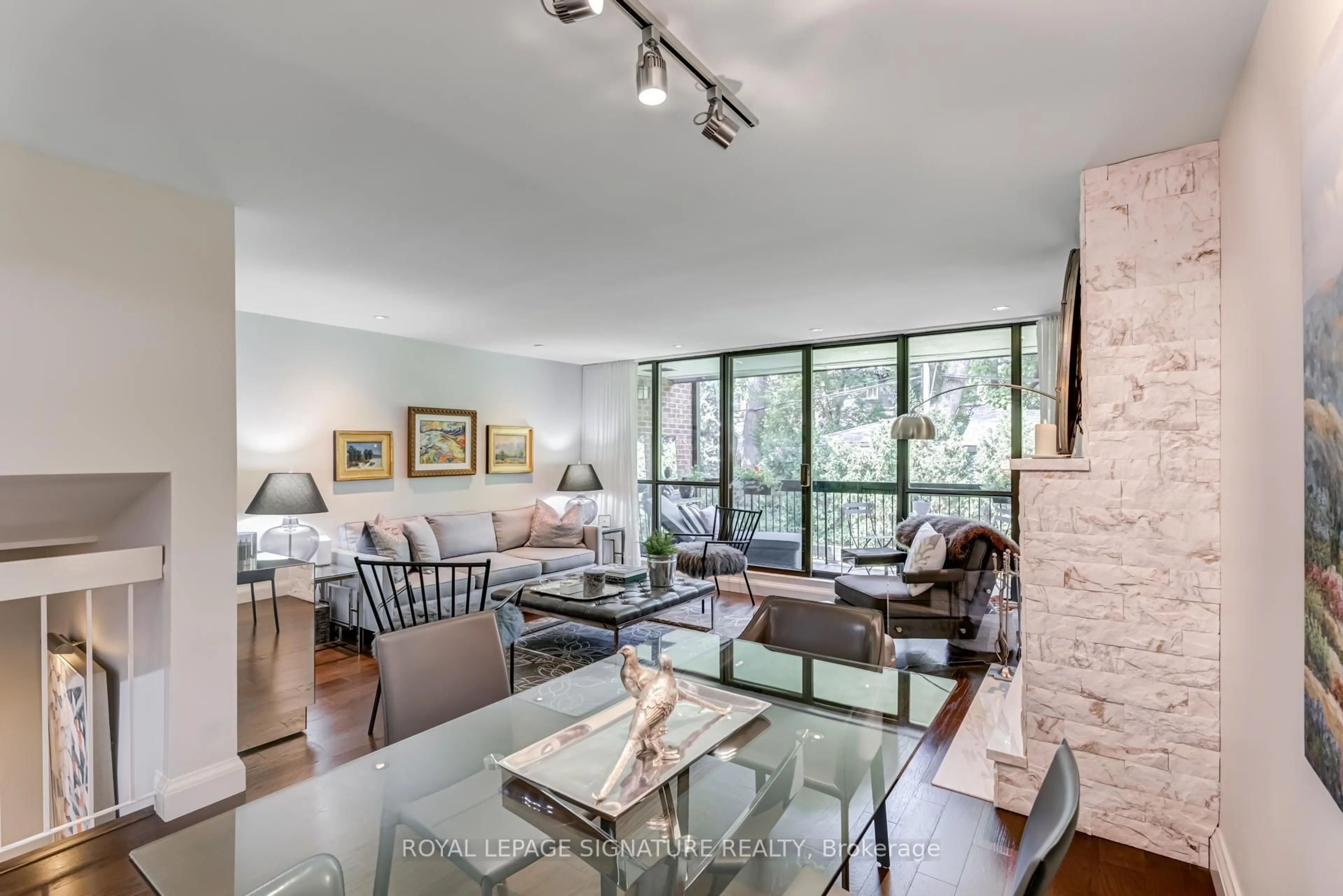 Living room with furniture, unknown for 142 Pears Ave #B2, Toronto Ontario M5R 1T2