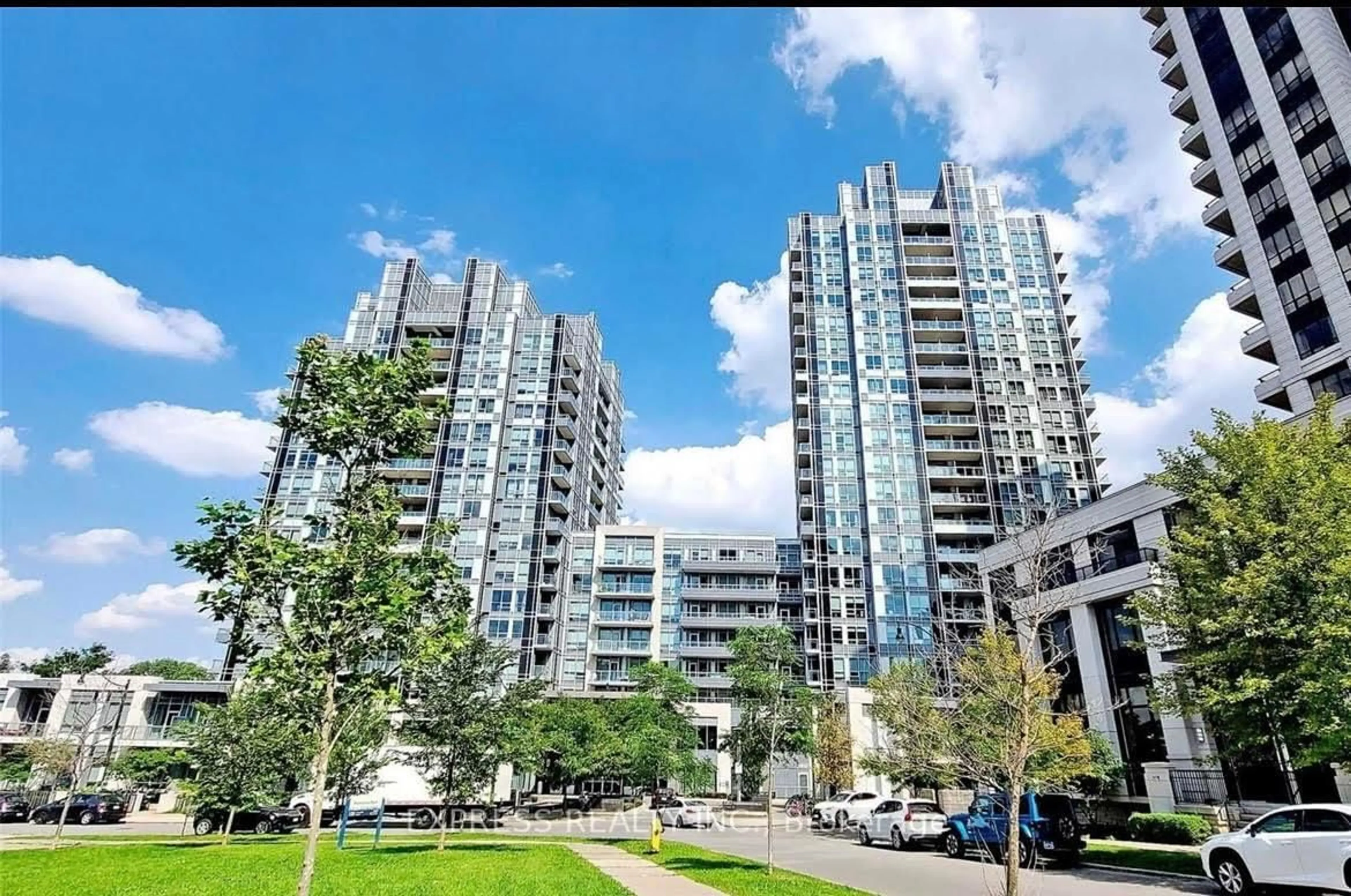 A pic from outside/outdoor area/front of a property/back of a property/a pic from drone, city buildings view from balcony for 120 Harrison Garden Blvd #1309, Toronto Ontario M2N 0H1