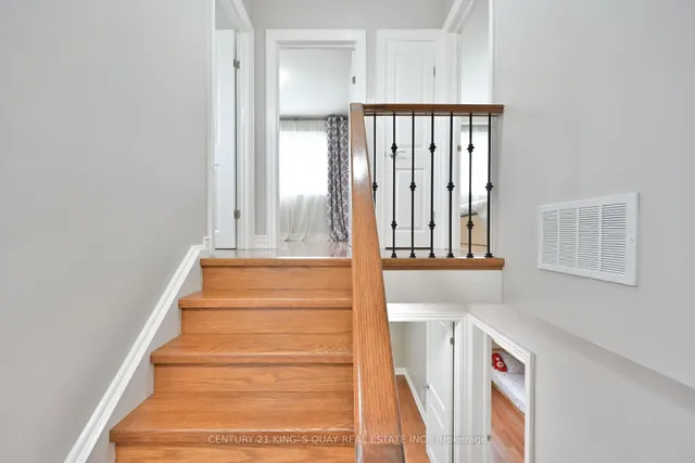 Additional property image - 10 Billington Cres