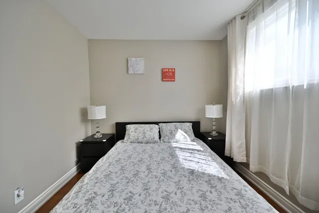 Additional property image - 10 Billington Cres