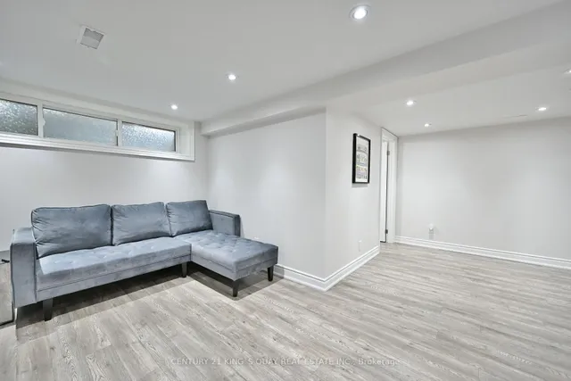 Additional property image - 10 Billington Cres