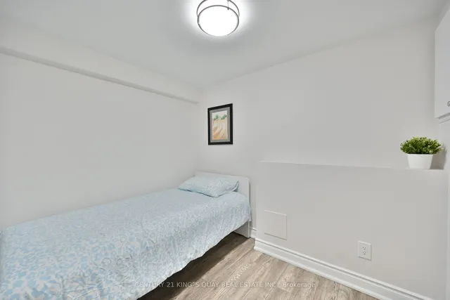Additional property image - 10 Billington Cres