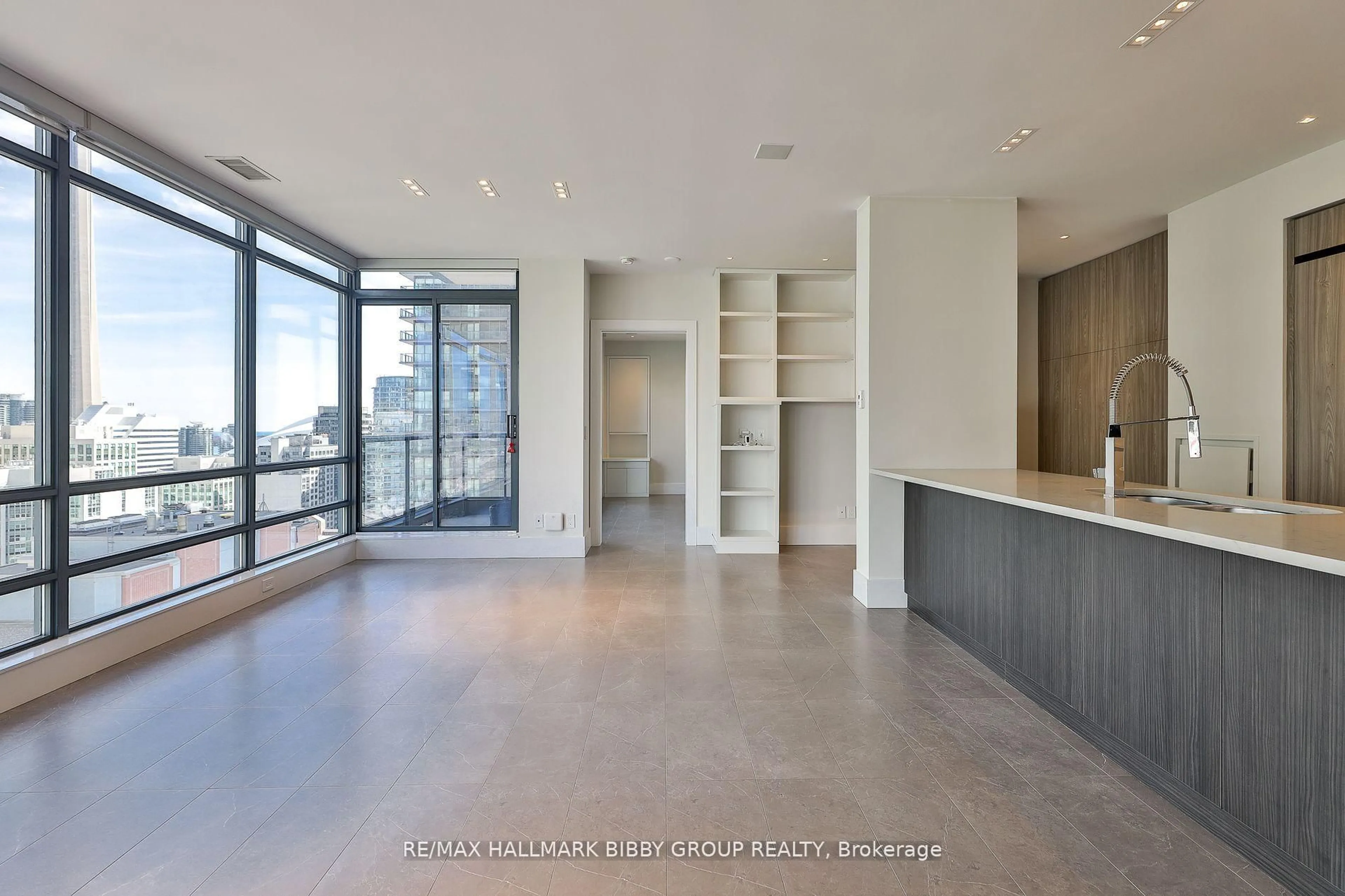 Unknown for 438 King St #2101, Toronto Ontario M5V 3T9