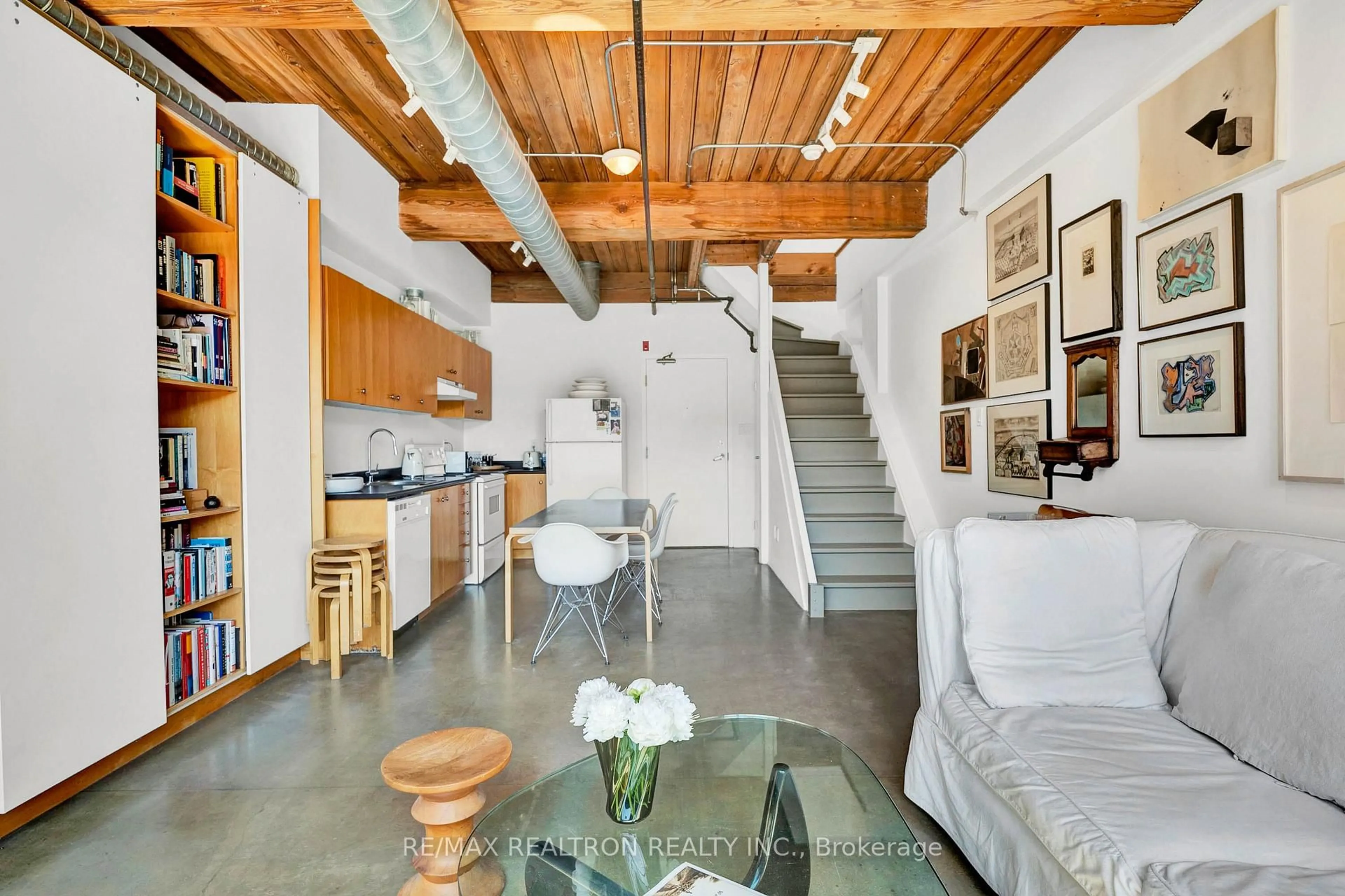 Open concept kitchen, unknown for 436 Wellington St #403, Toronto Ontario M5V 1E3