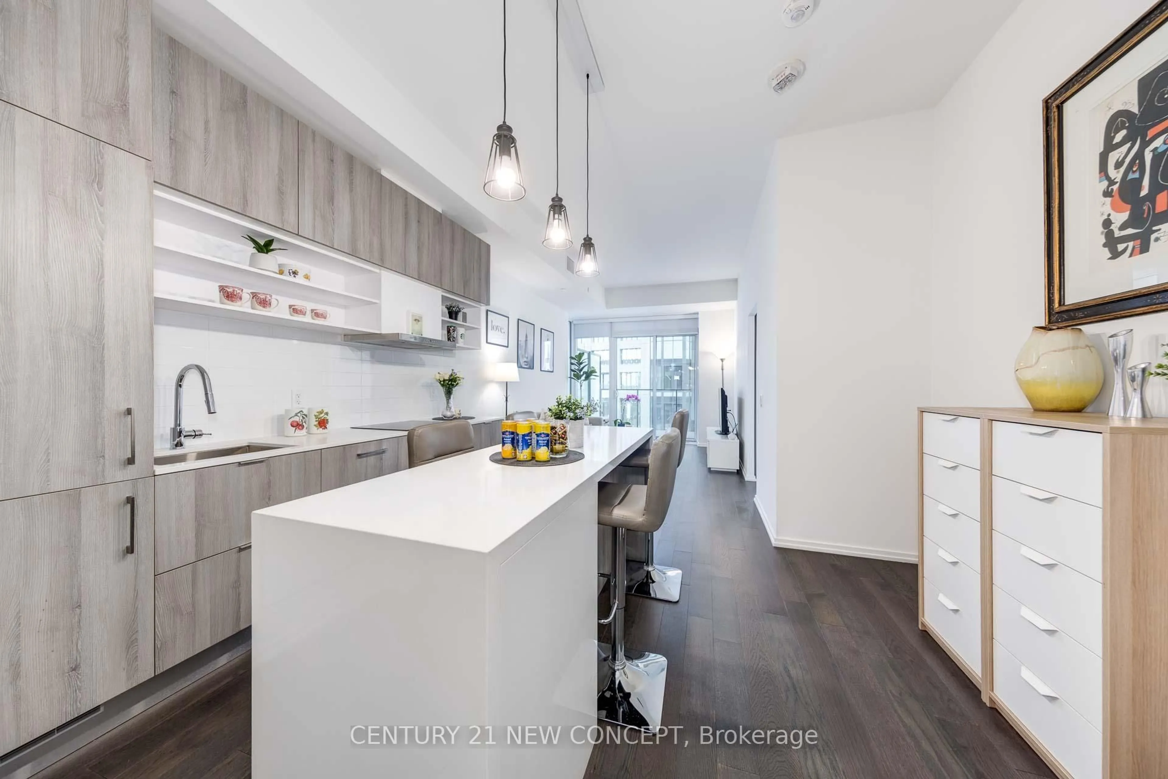 Open concept kitchen, unknown for 5 Soudan Ave #912, Toronto Ontario M4S 0B1