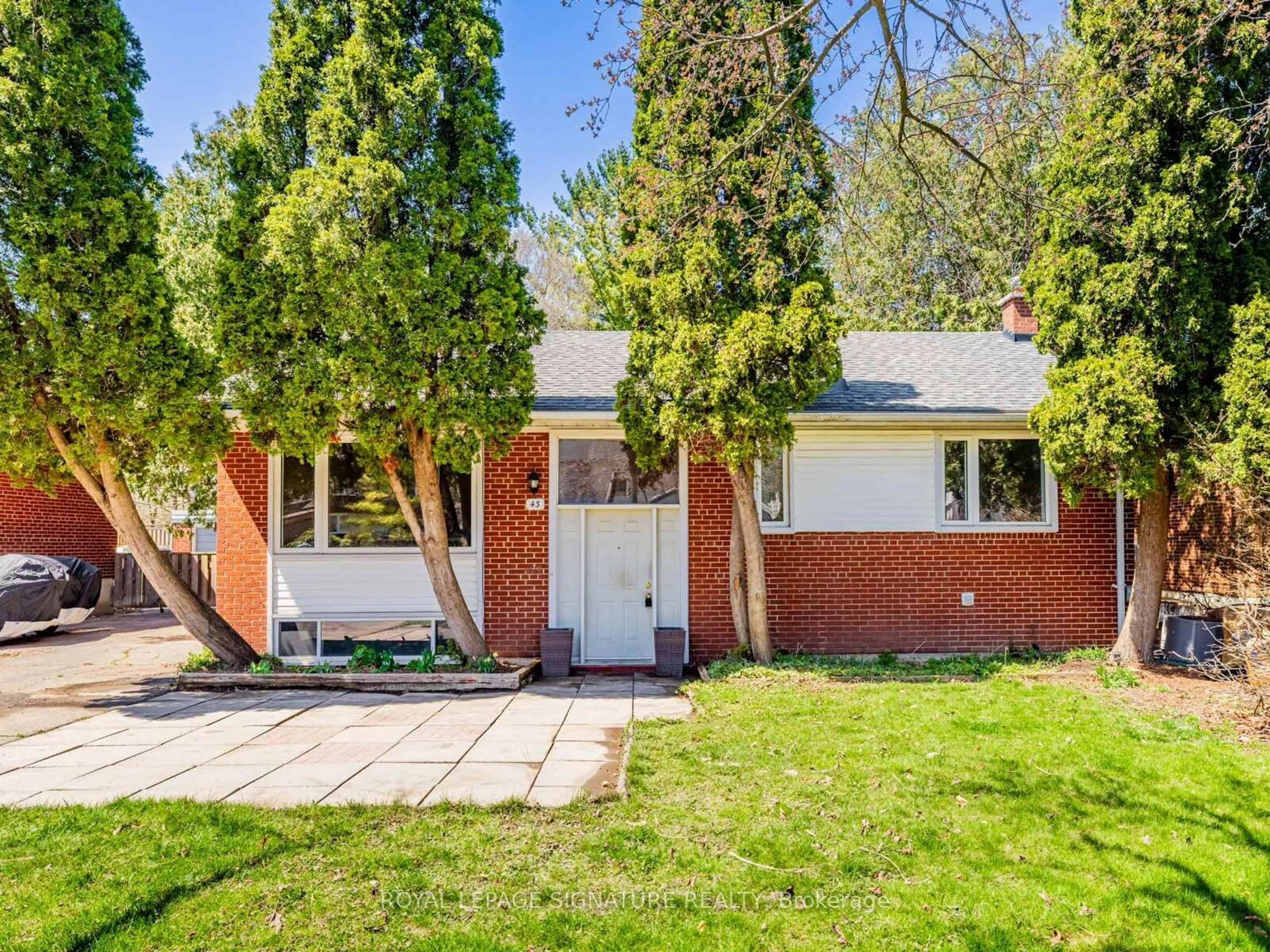 Home with brick exterior material, street for 43 Hemford Cres, Toronto Ontario M3B 2S4