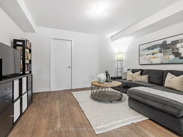 Additional property image - 109 Green Gardens Blvd