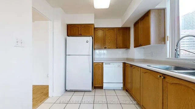 Additional property image - 28 Empress Ave Unit 505