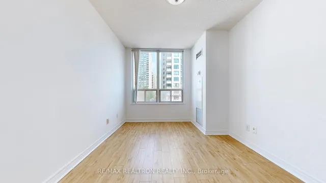 Additional property image - 28 Empress Ave Unit 505
