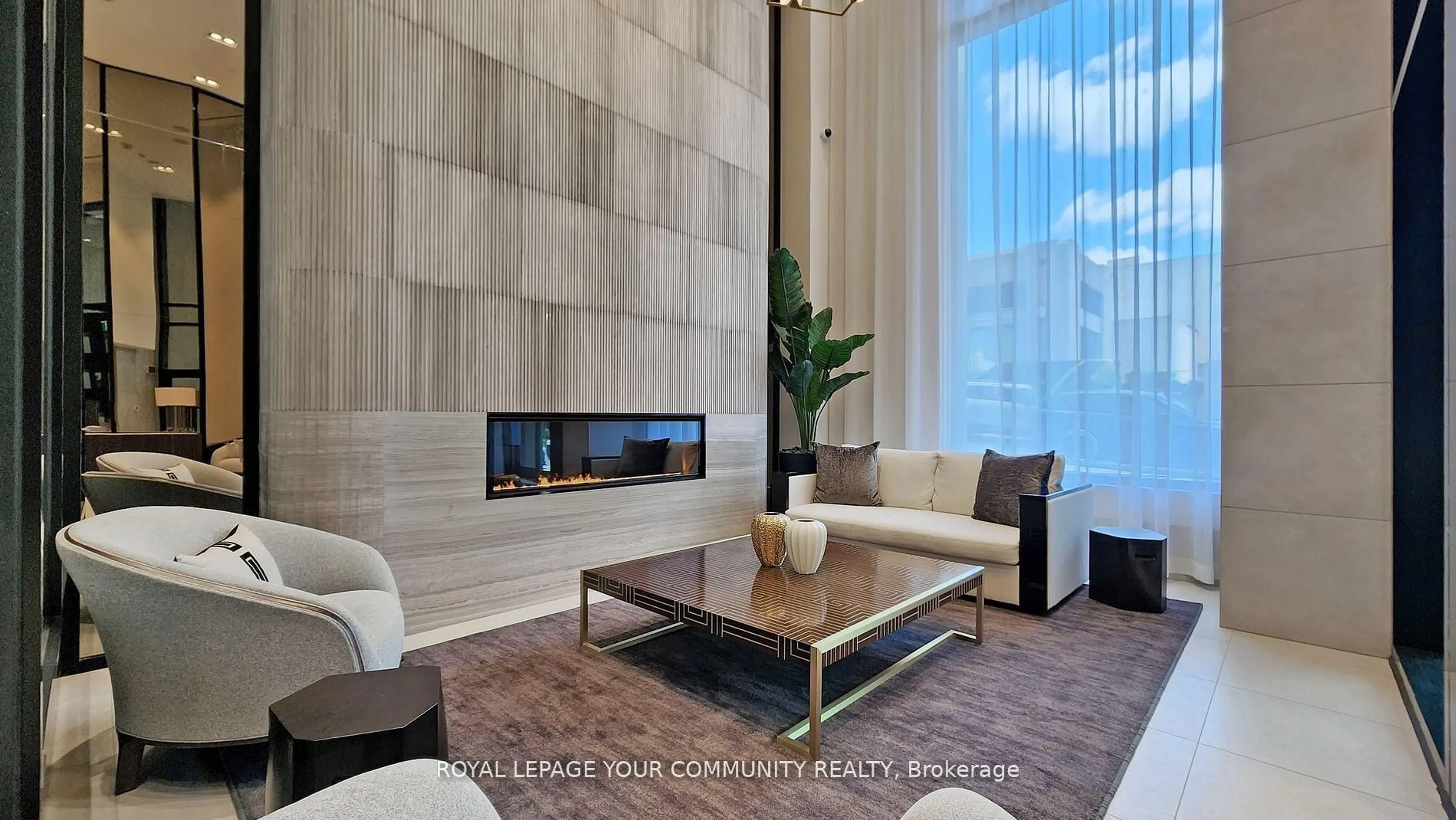Lobby for 2020 Bathurst St #1911, Toronto Ontario M5P 0A6