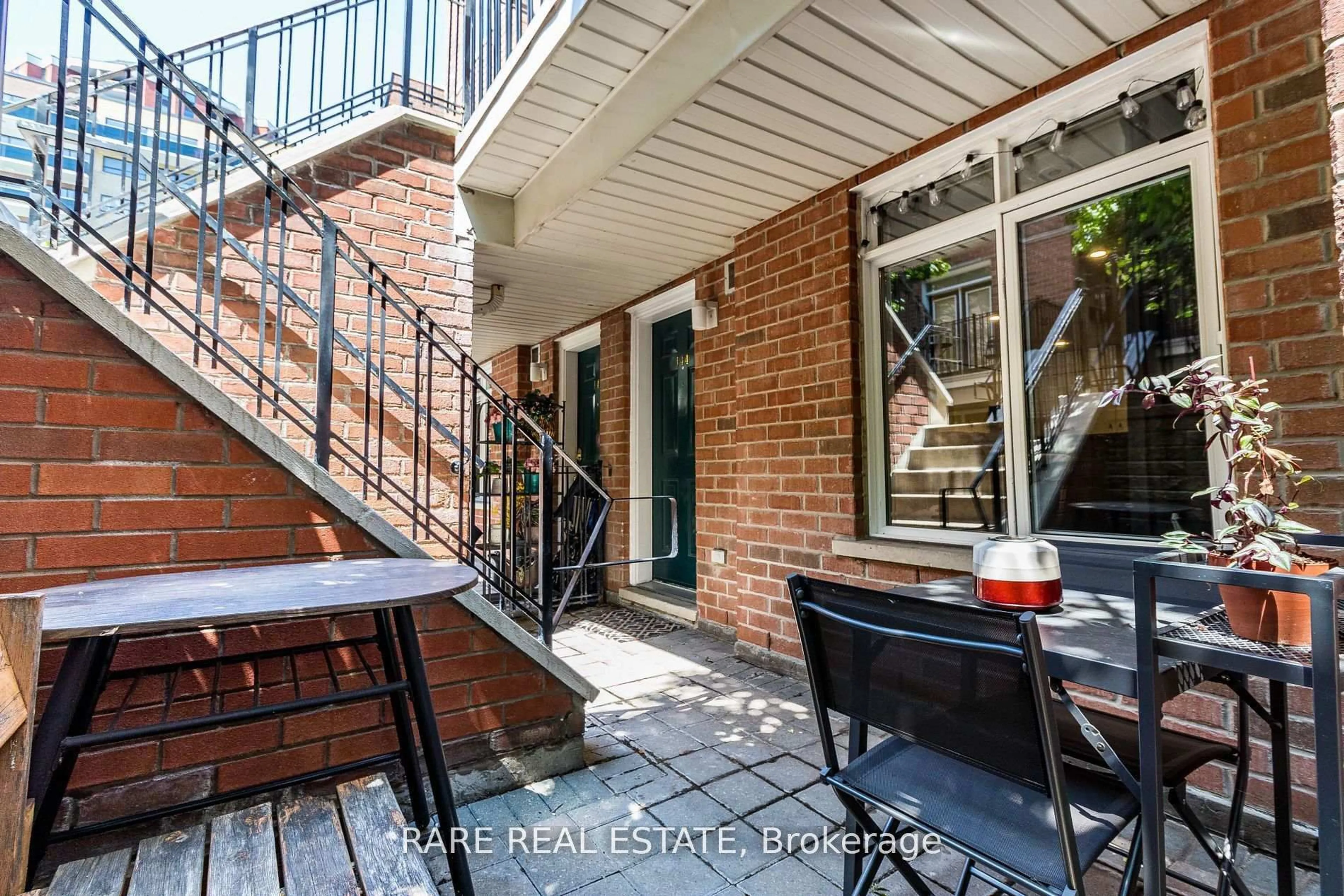 Patio, street for 415 Jarvis St #144, Toronto Ontario M4Y 3C1