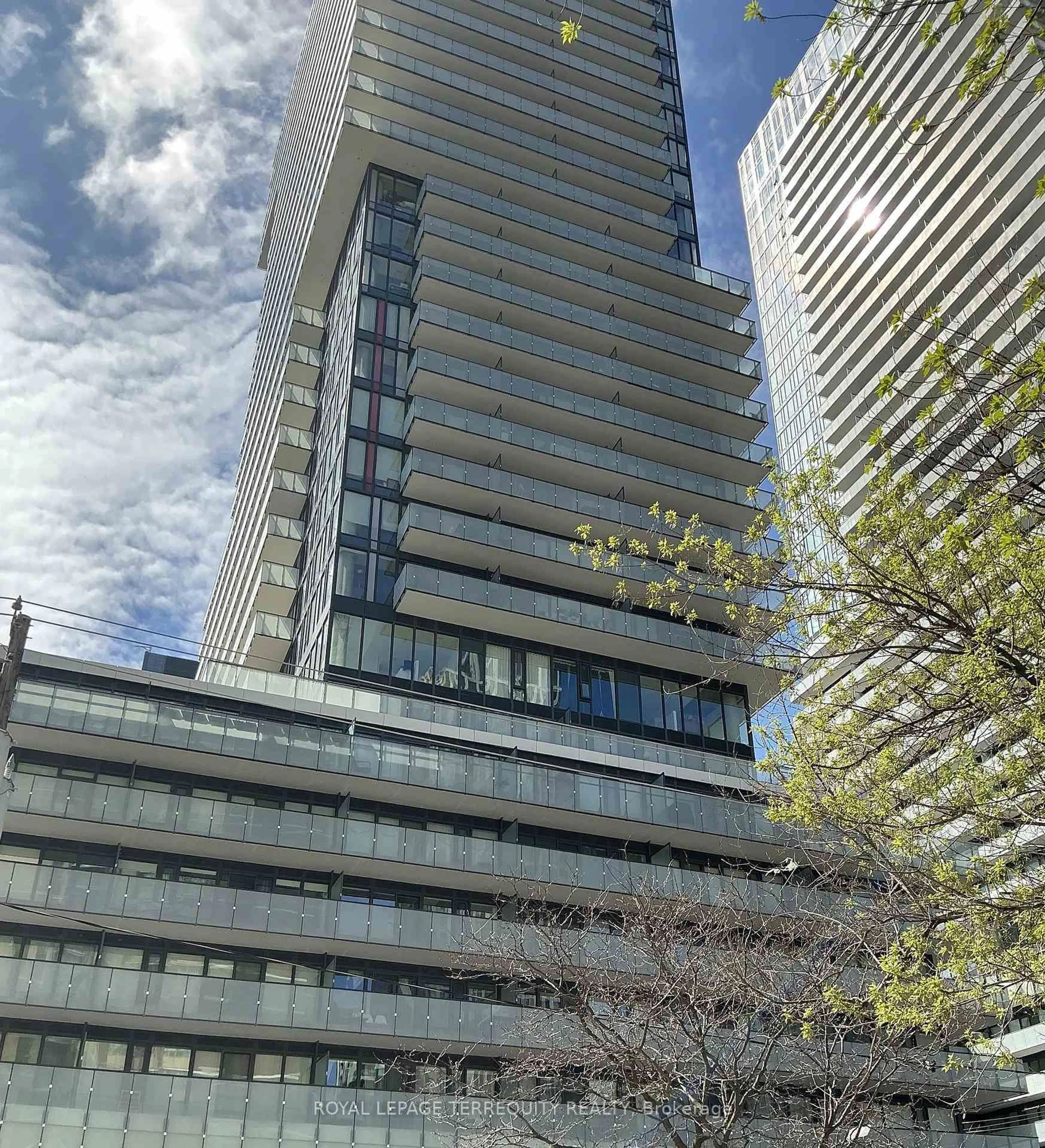 Unknown for 185 Roehampton Ave #1510, Toronto Ontario M4P 0C6