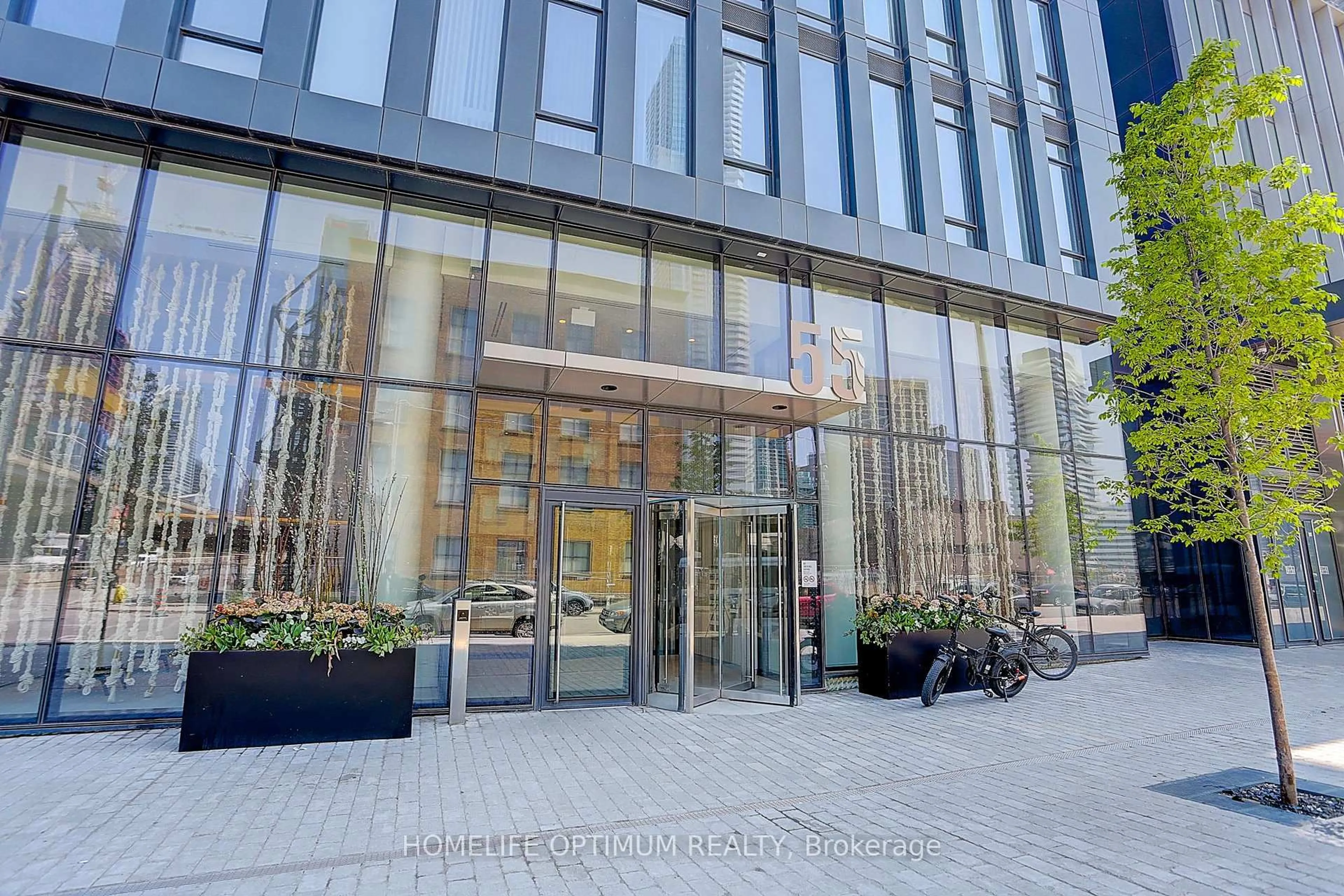 Indoor foyer for 55 Cooper St #1611, Toronto Ontario M5E 0G1