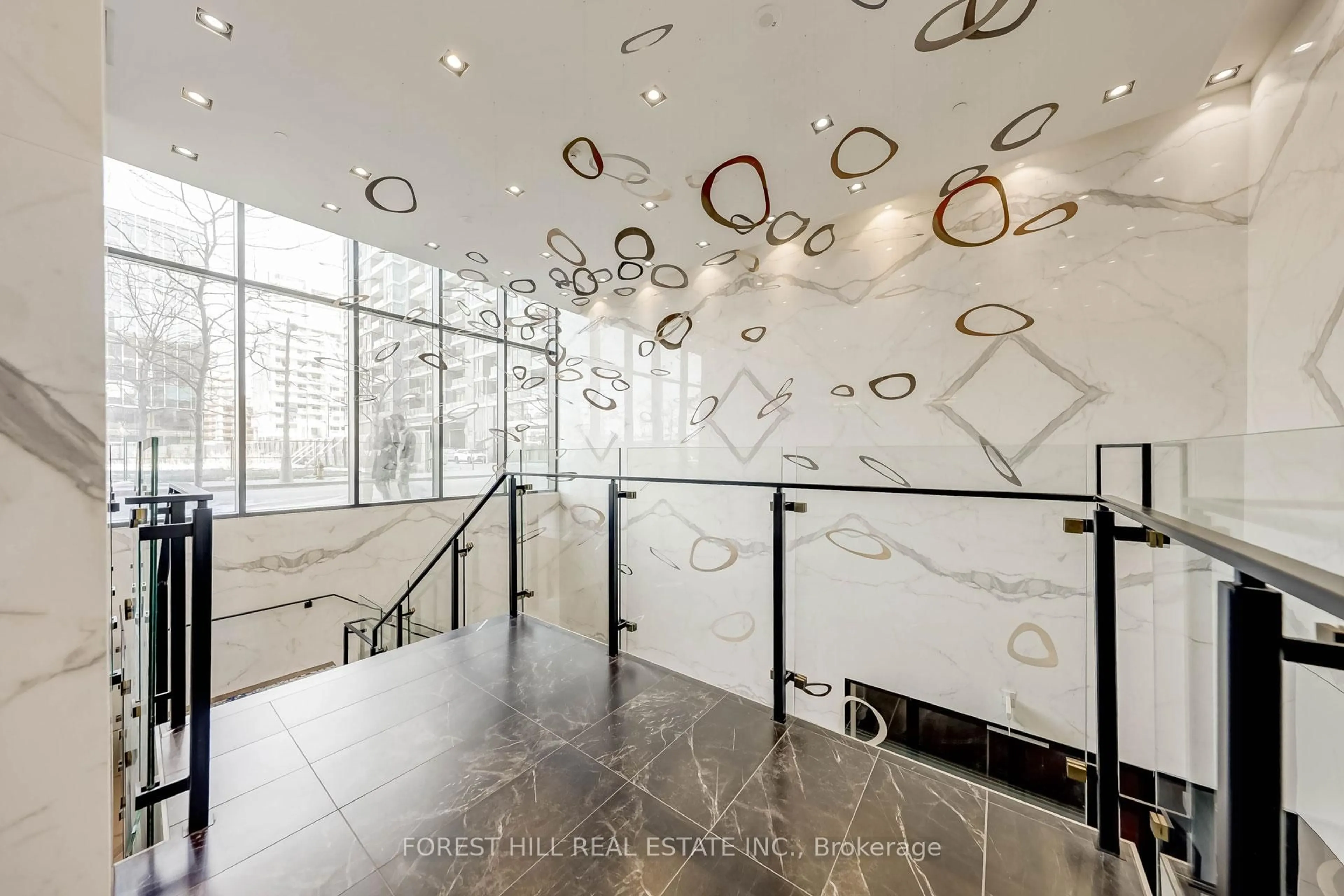 Indoor foyer for 15 Merchants' Wharf N/A #642, Toronto Ontario M5A 0N8