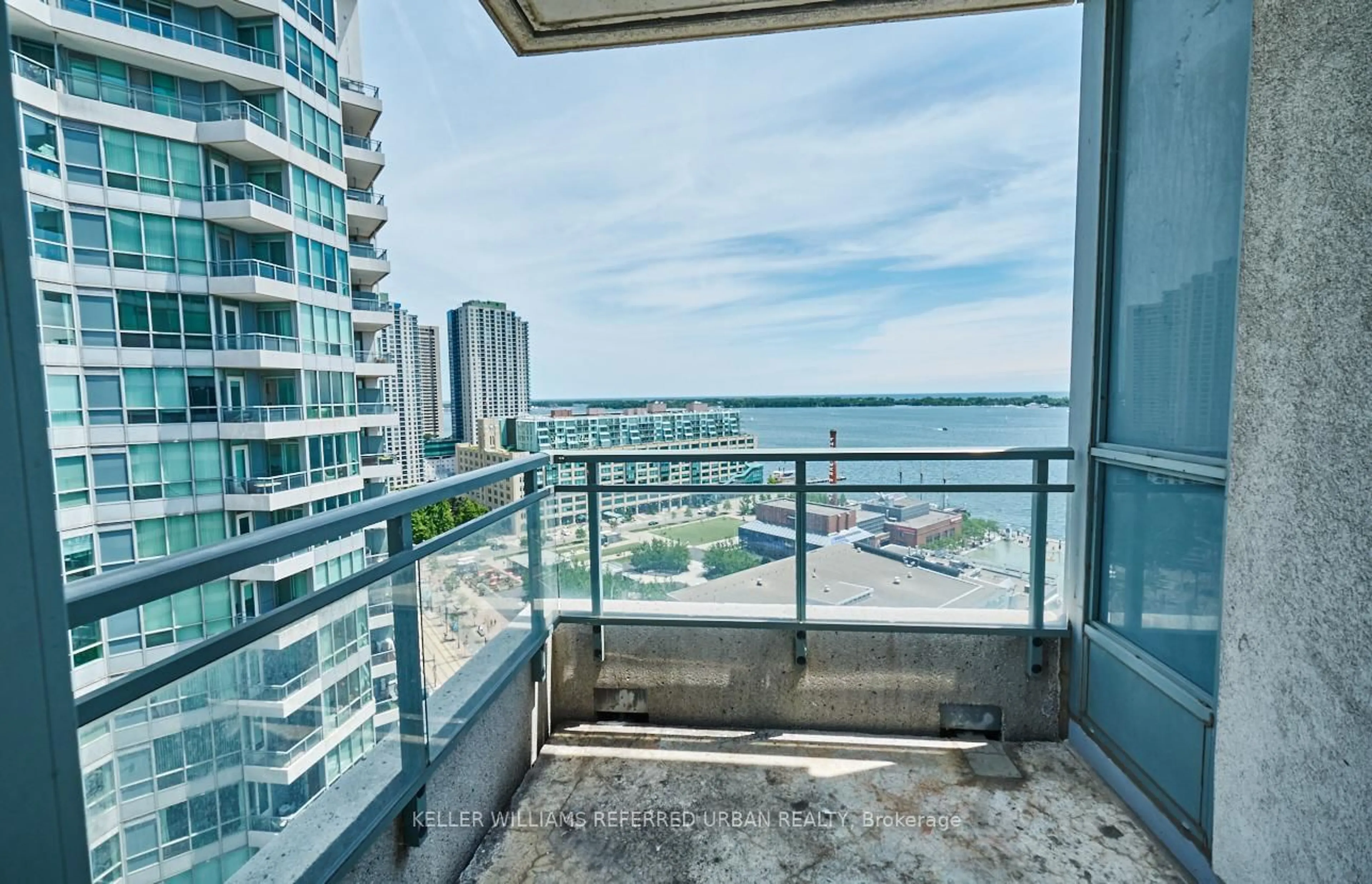 Balcony in the apartment, water/lake/river/ocean view for 230 Queens Quay #2117, Toronto Ontario M5J 2Y7