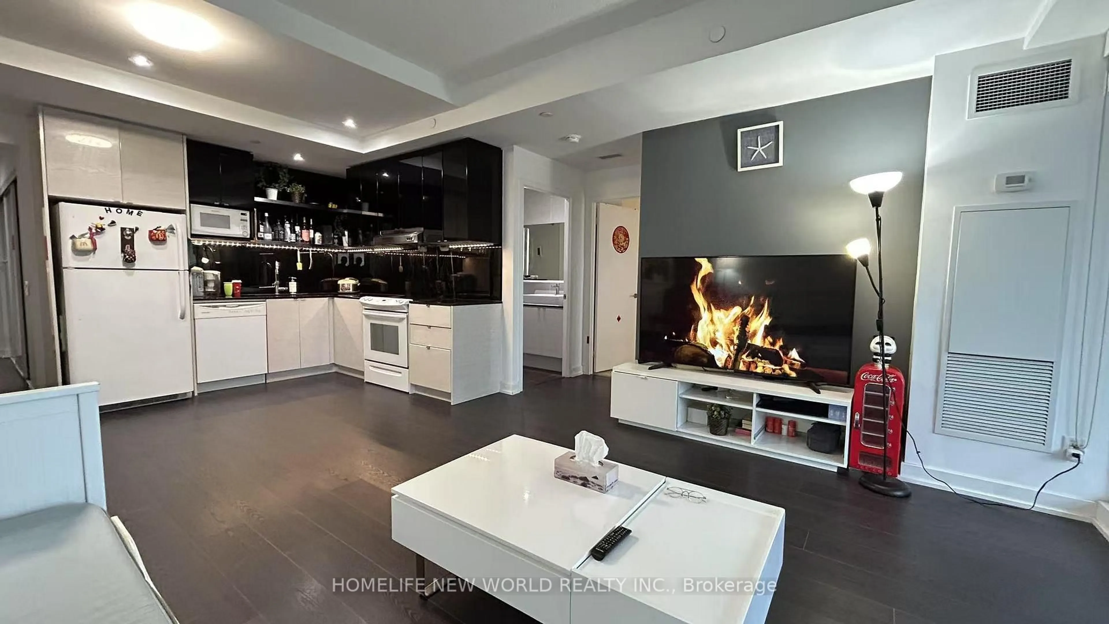 Open concept kitchen, unknown for 72 Esther Shiner Blvd #221, Toronto Ontario M2K 0C4