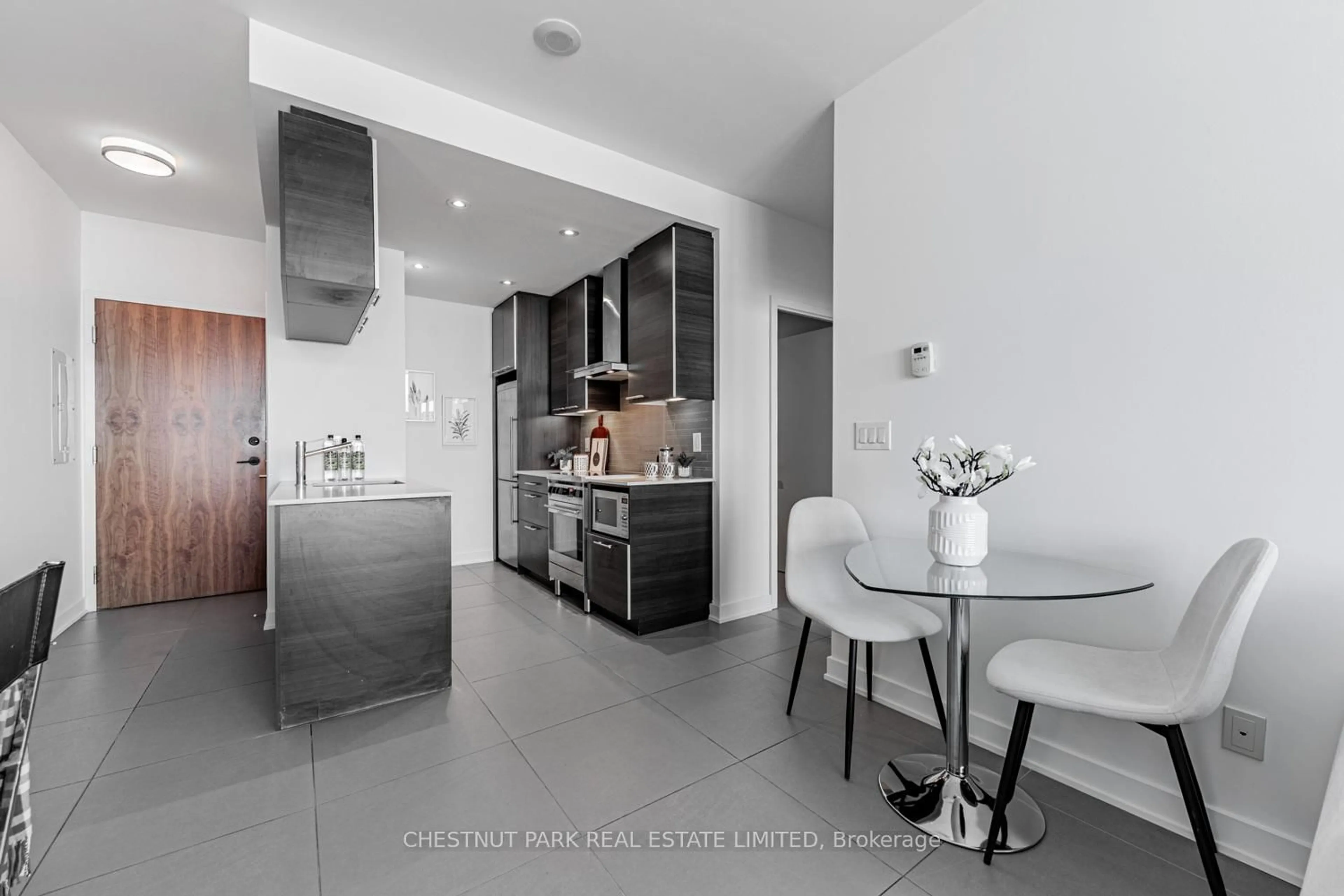 Open concept kitchen, ceramic/tile floor for 1 Market St #2206, Toronto Ontario M5E 0A3