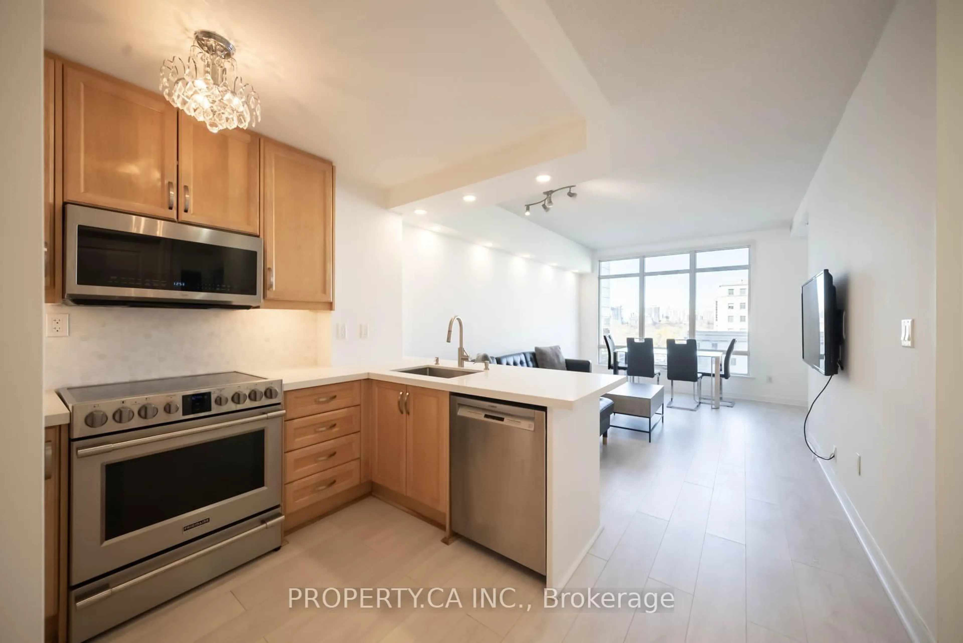 Open concept kitchen, unknown for 100 Hayden St #1103, Toronto Ontario M4Y 3C7