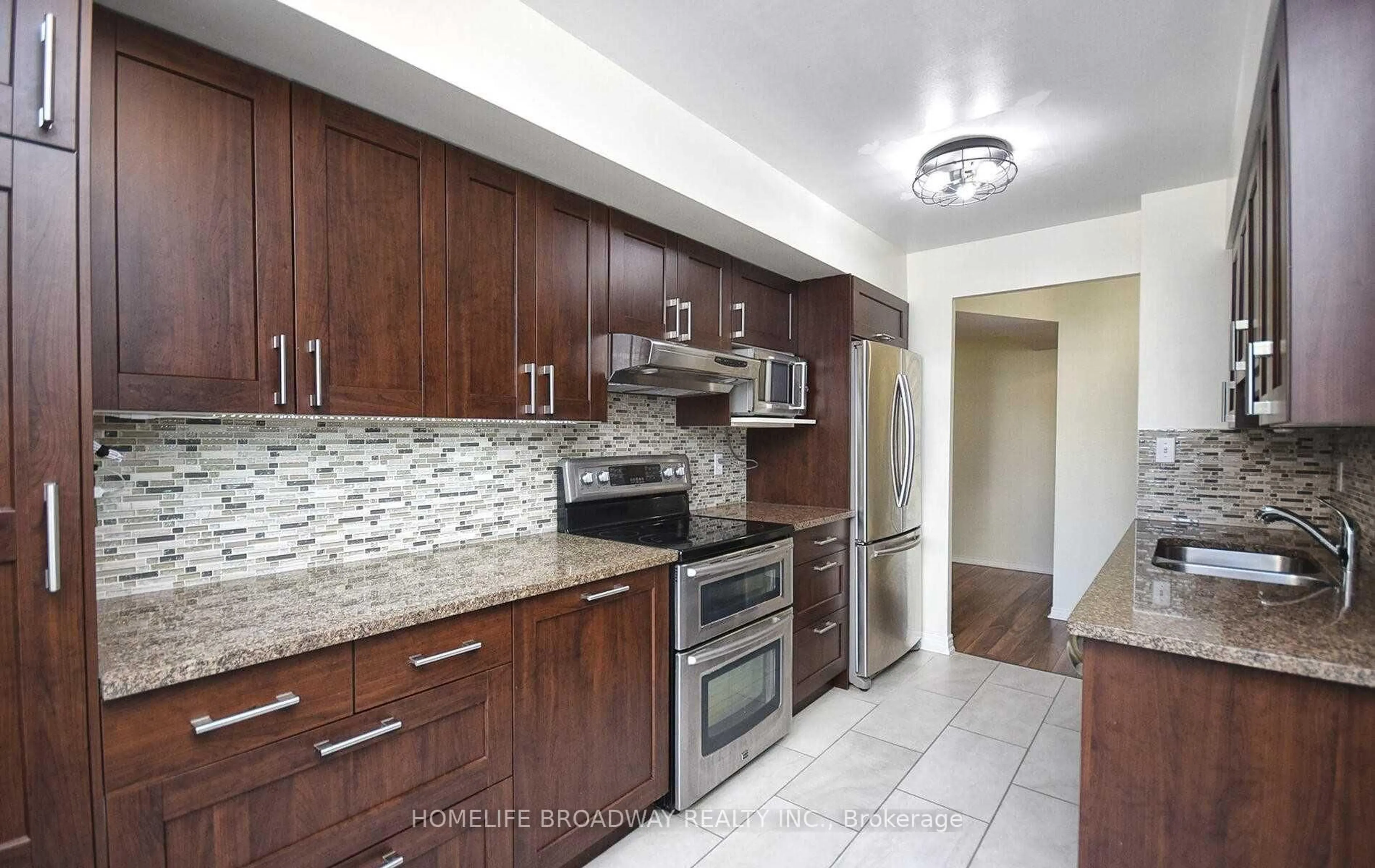 Standard kitchen, ceramic/tile floor for 18 Hillcrest Ave #210, Toronto Ontario M2N 6T5