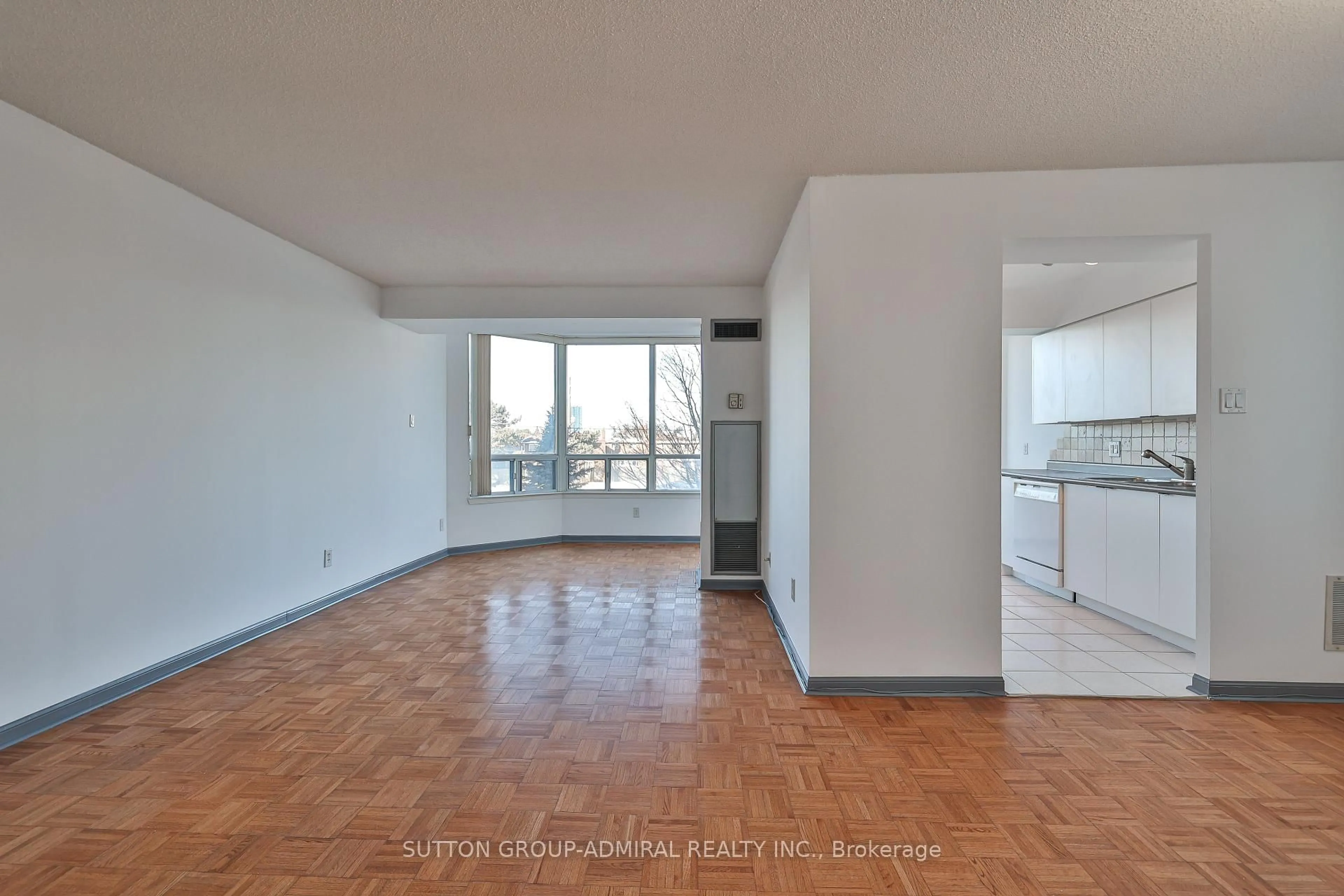 A pic of a room for 1131 Steeles Ave #314, Toronto Ontario M2R 3W8